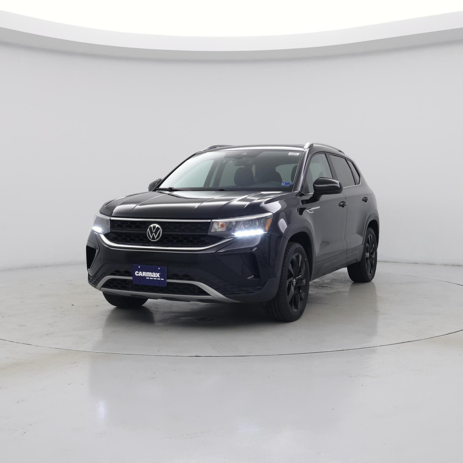 Thumbnail: 2023 Volkswagen Taos - 4