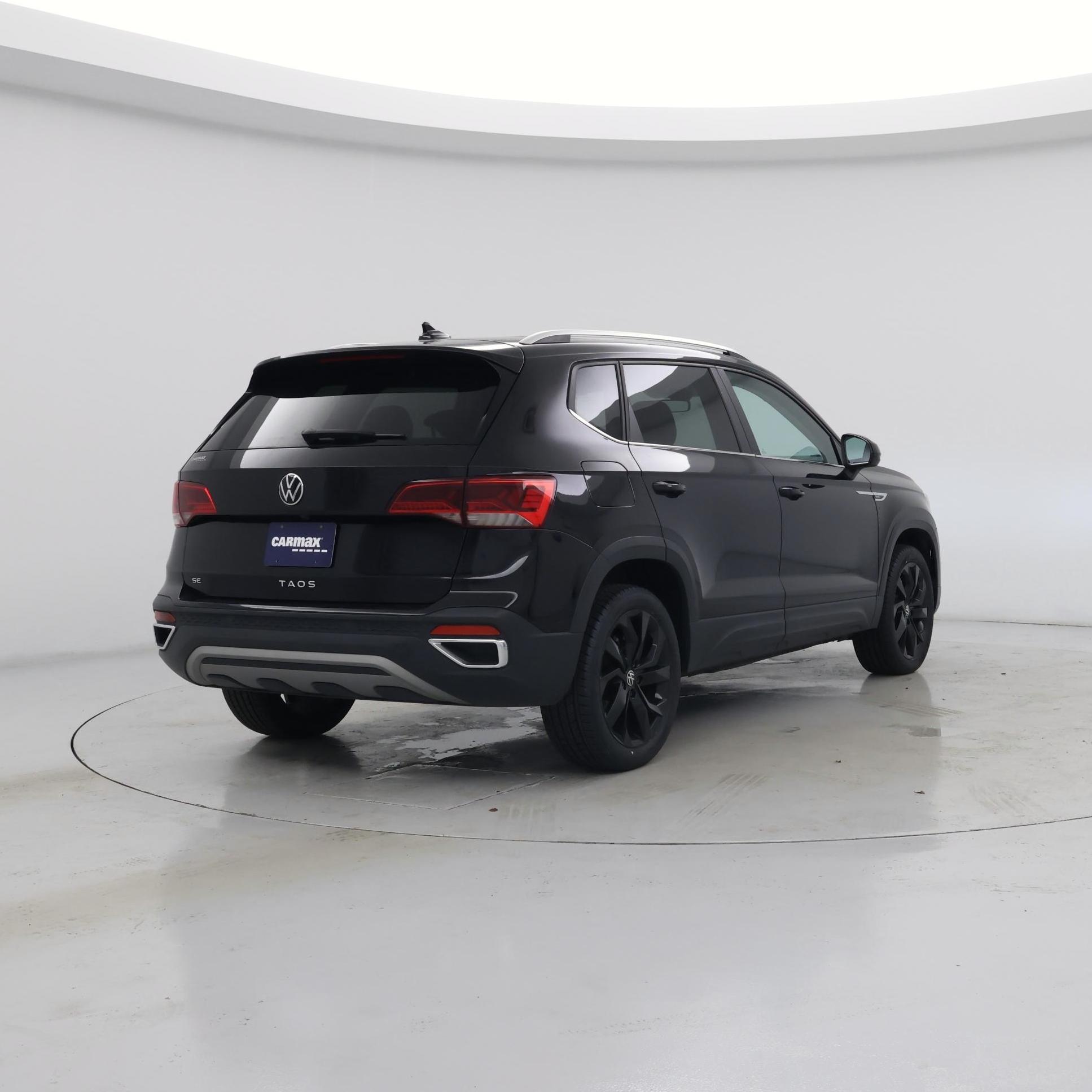 Thumbnail: 2023 Volkswagen Taos - 8