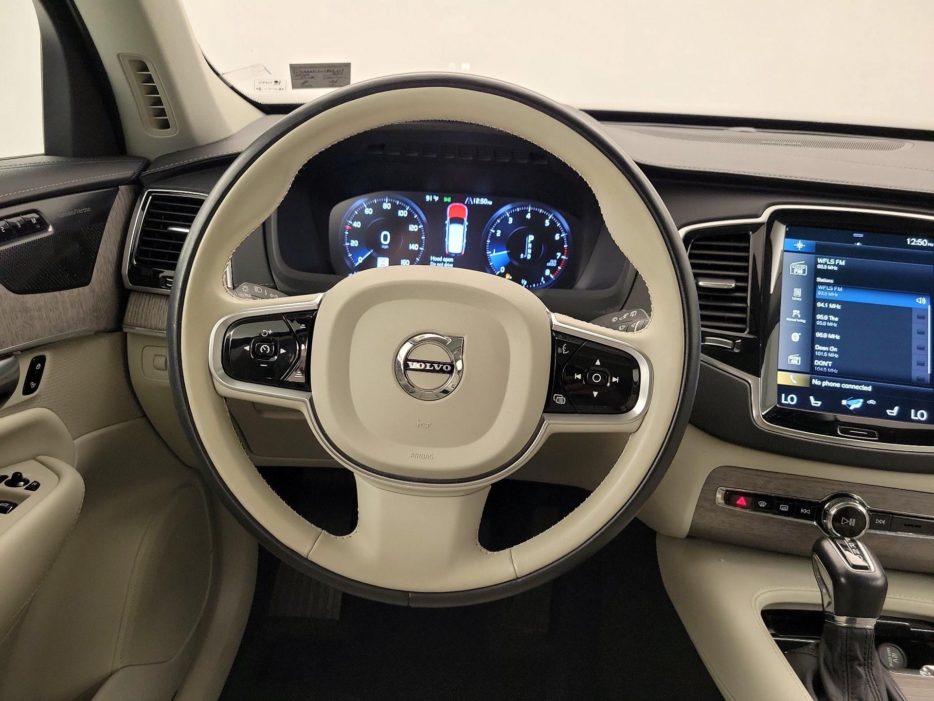 Thumbnail: 2022 Volvo XC90 - 10