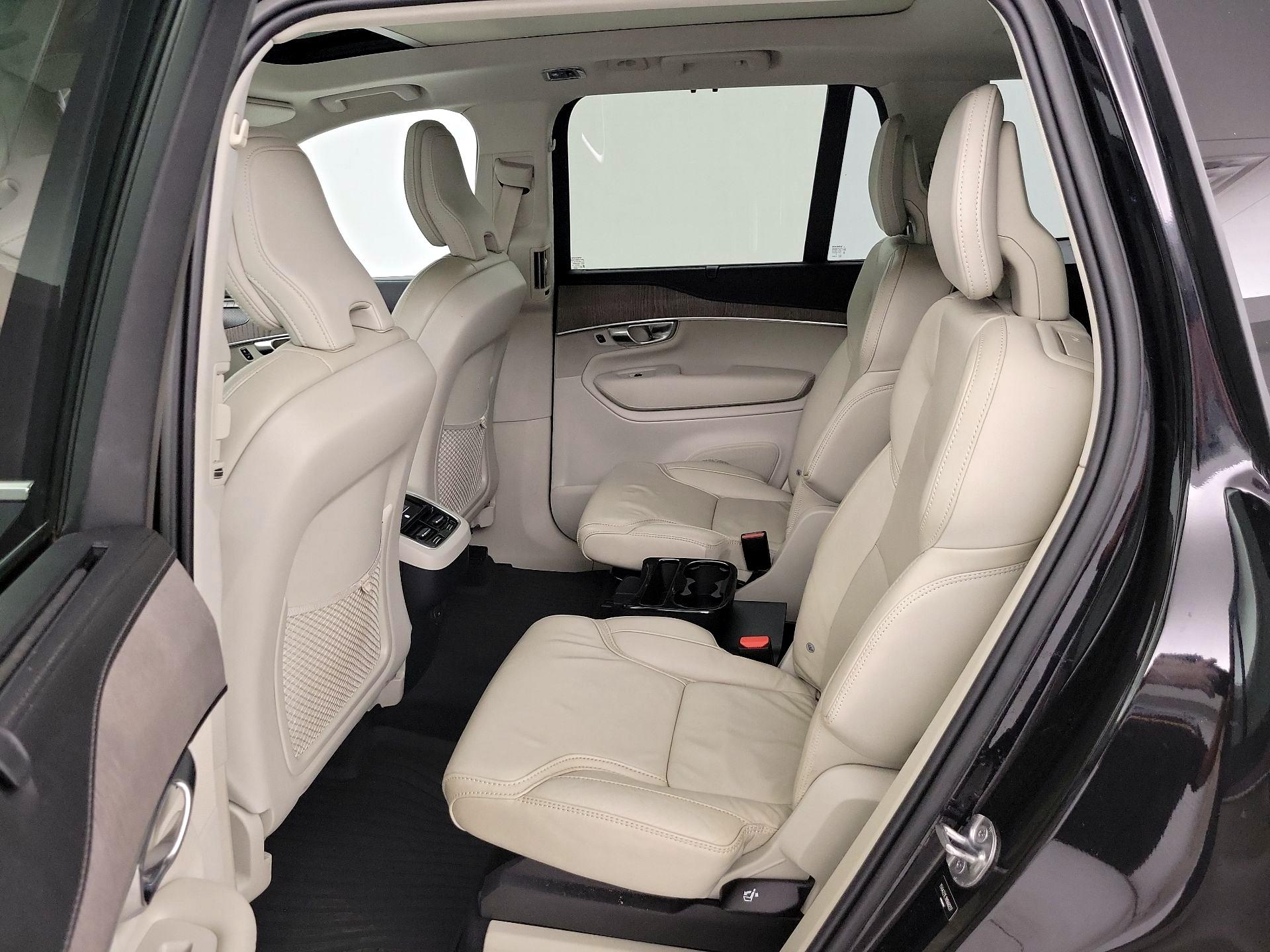 Thumbnail: 2022 Volvo XC90 - 20