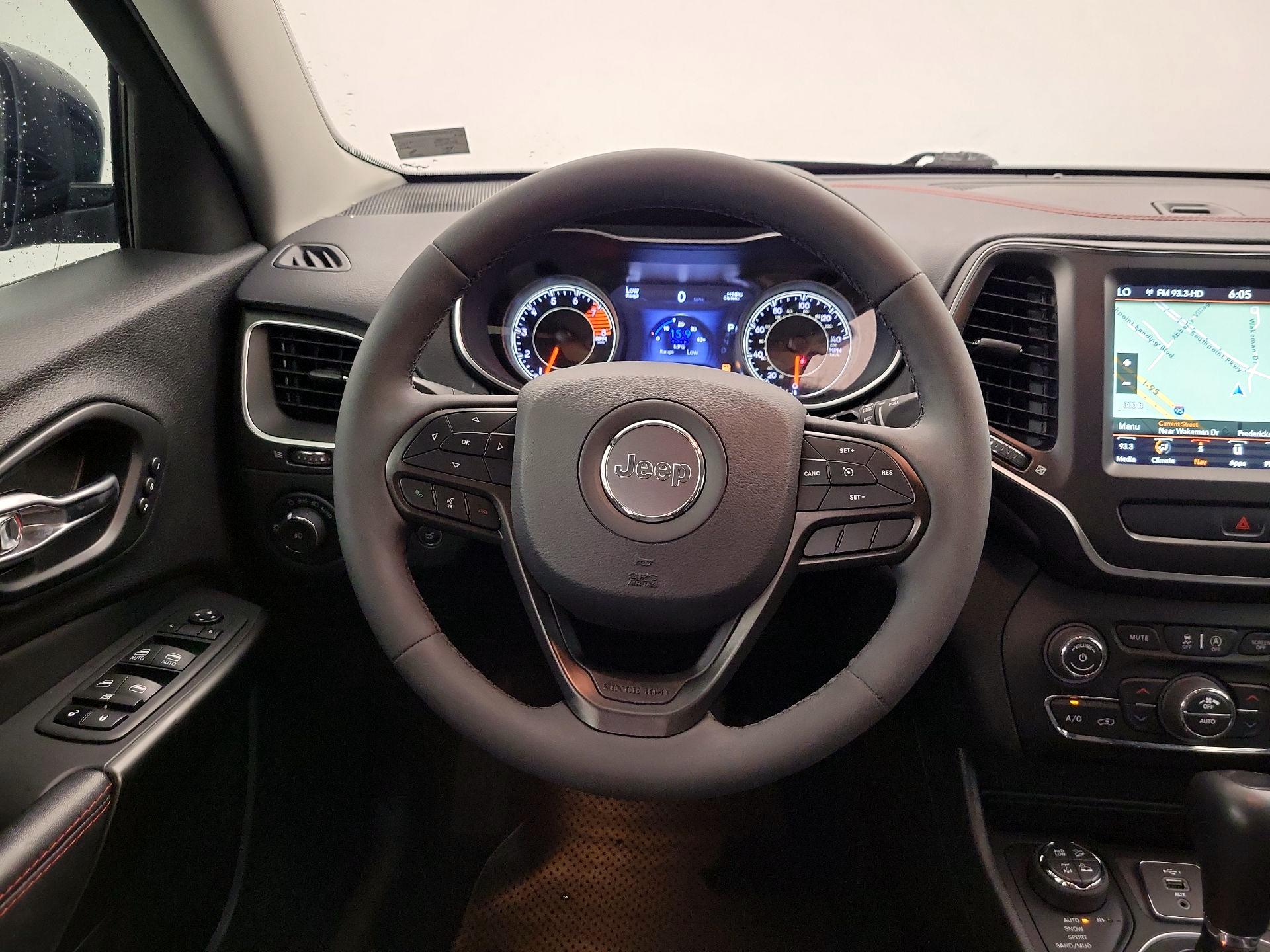 Thumbnail: 2022 Jeep Cherokee - 10
