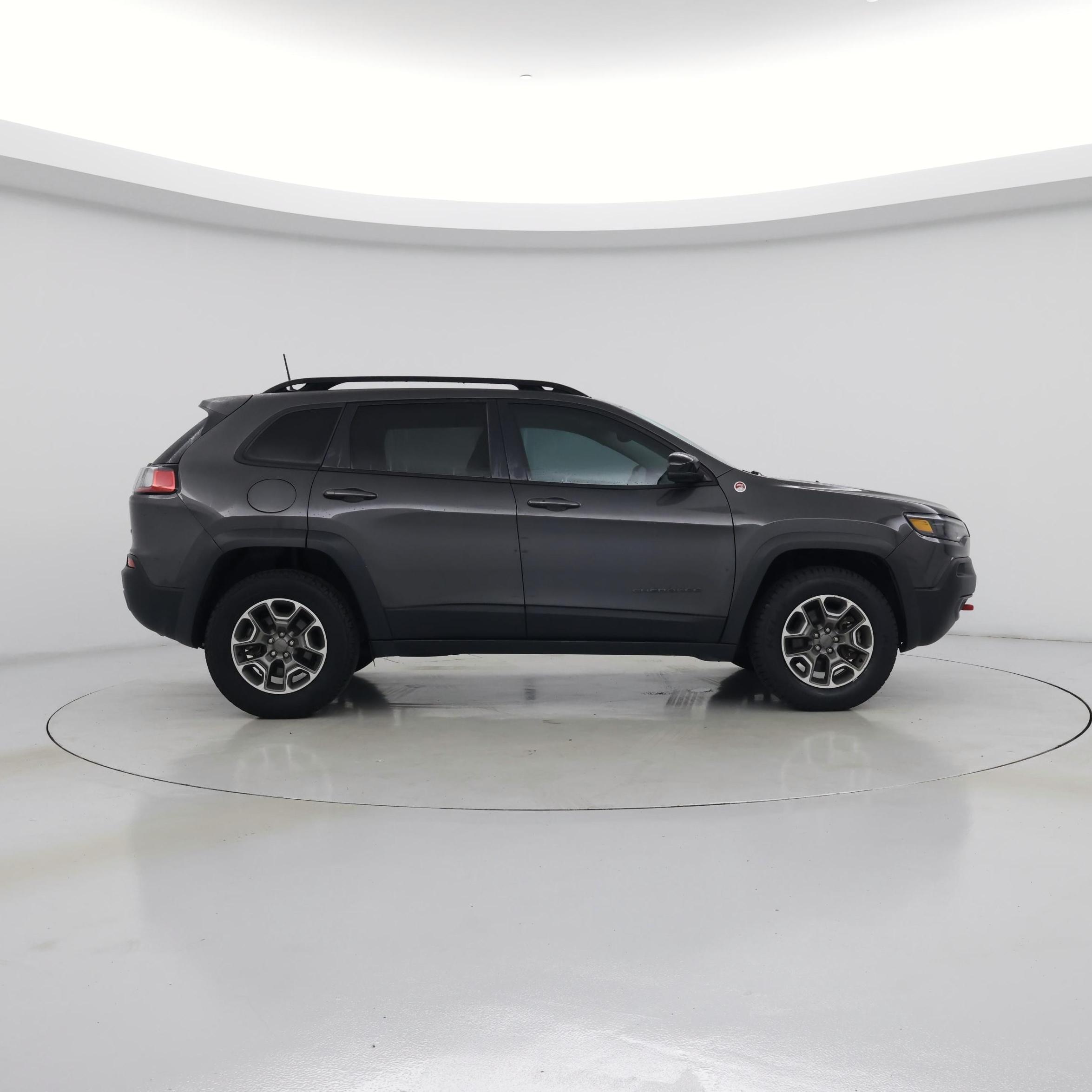 Thumbnail: 2022 Jeep Cherokee - 7