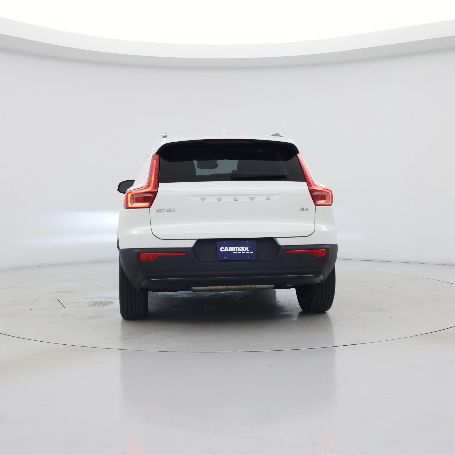 Thumbnail: 2023 Volvo XC40 - 6