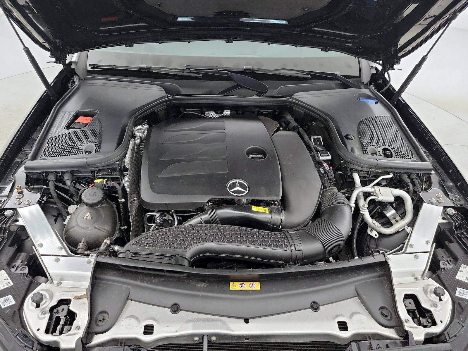2023 Mercedes-Benz E-Class E350 - Photo 24