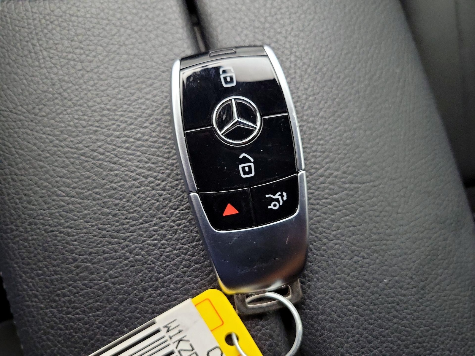2023 Mercedes-Benz E-Class E350 - Photo 25