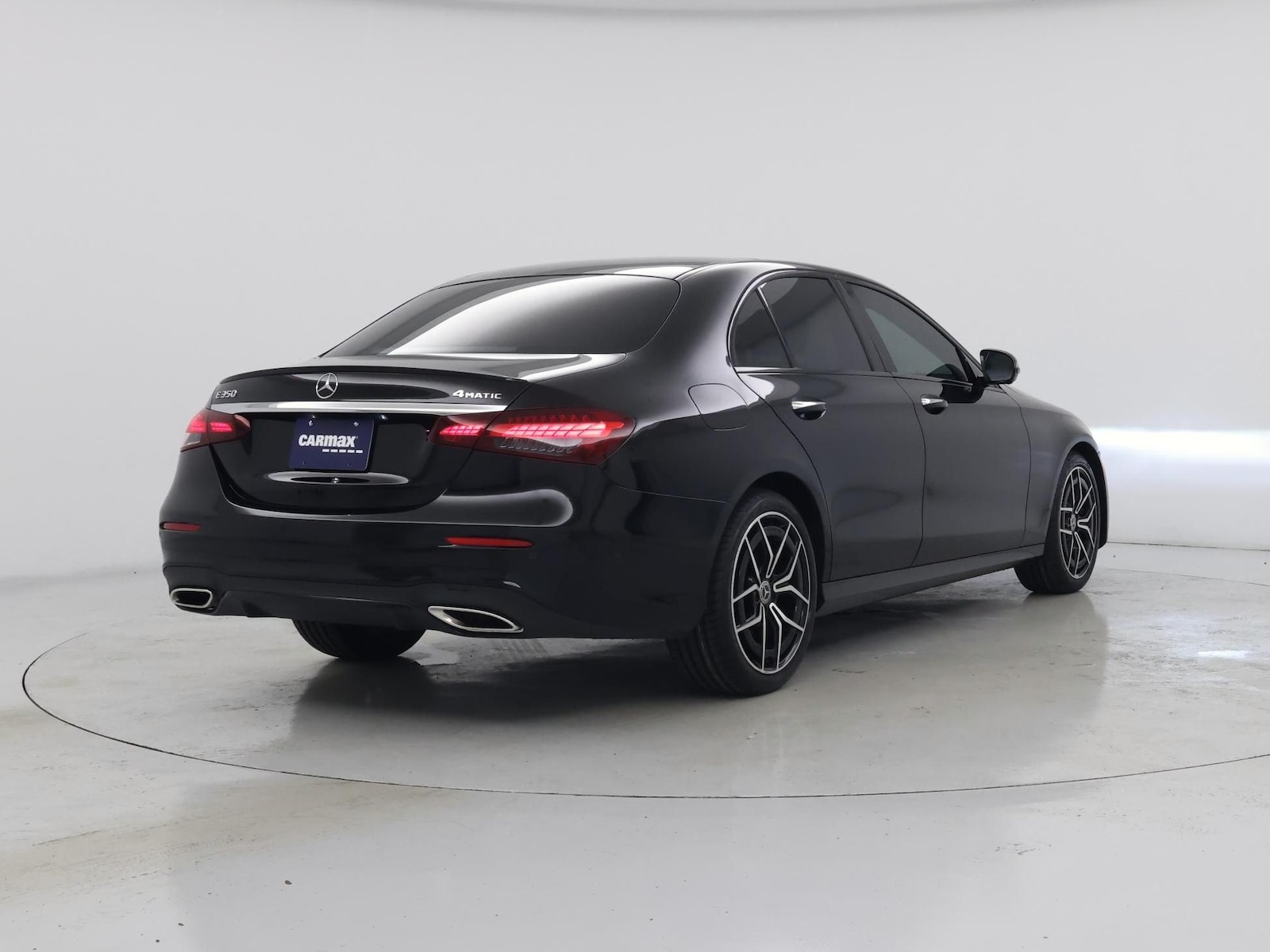 2023 Mercedes-Benz E-Class E350 - Photo 9