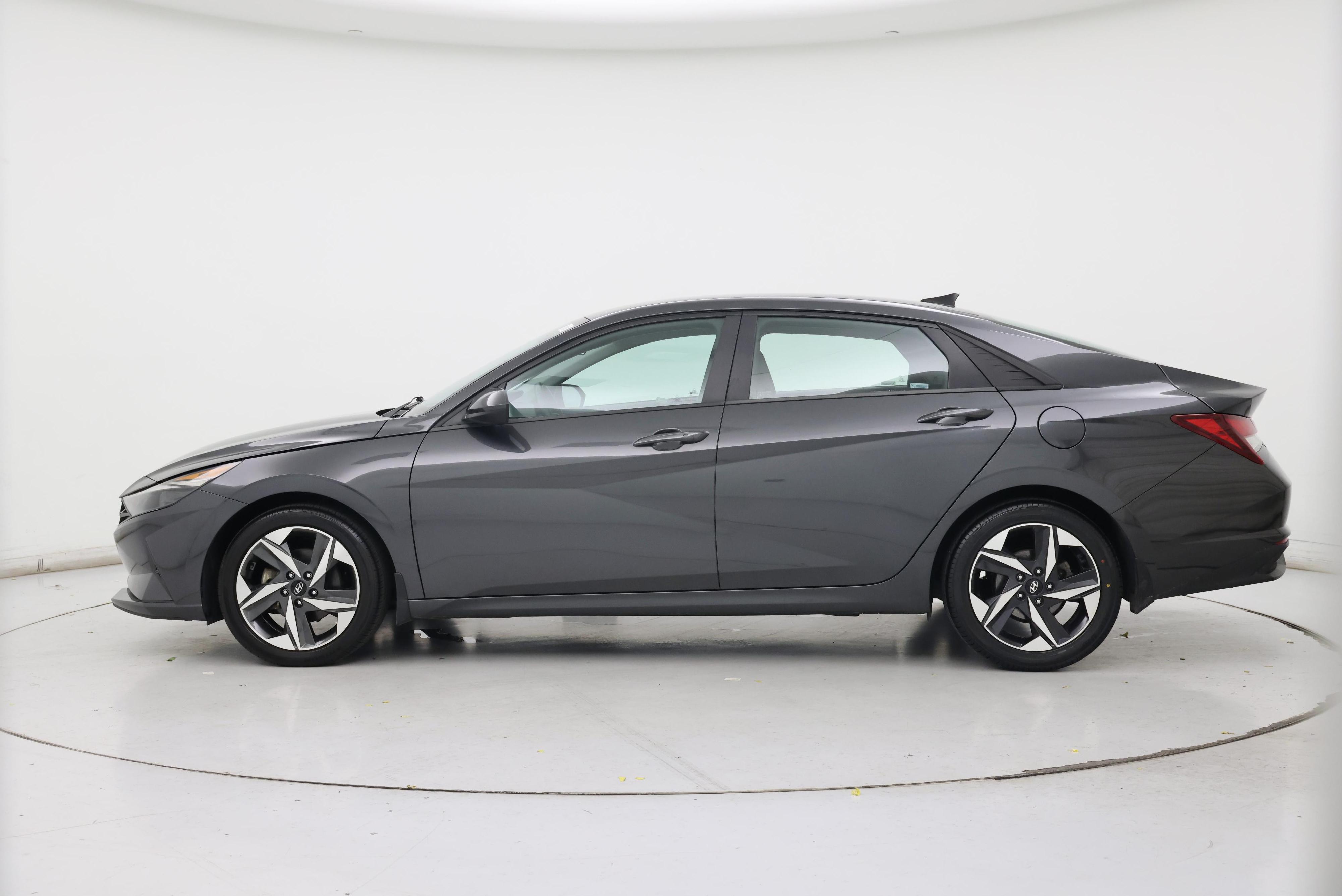 Thumbnail: 2023 Hyundai Elantra - 3