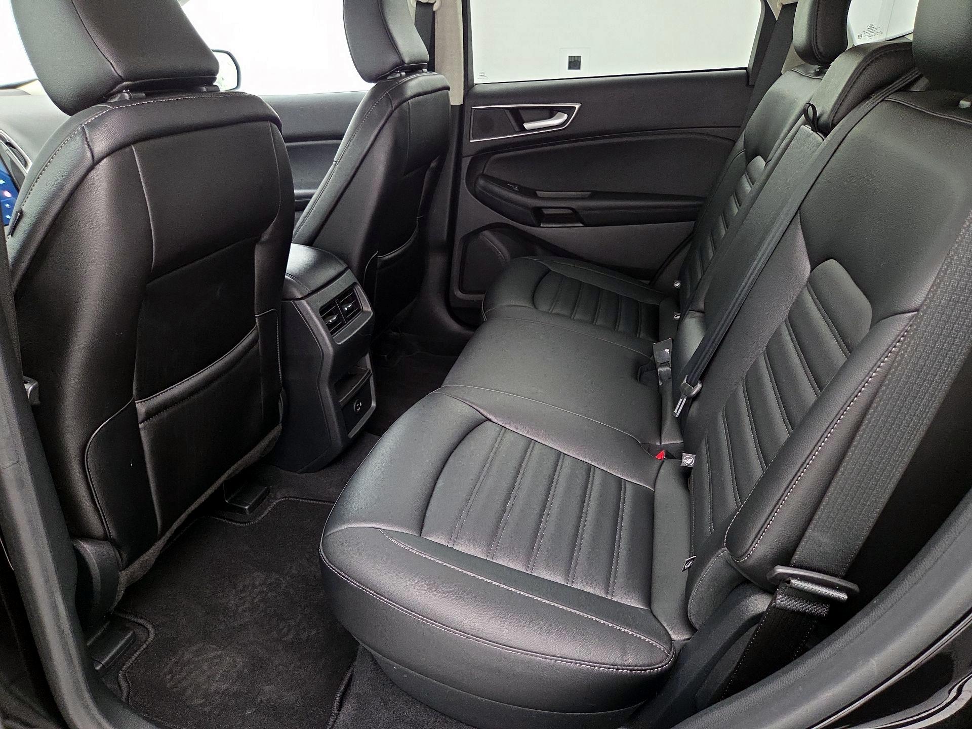 Thumbnail: 2021 Ford Edge - 20