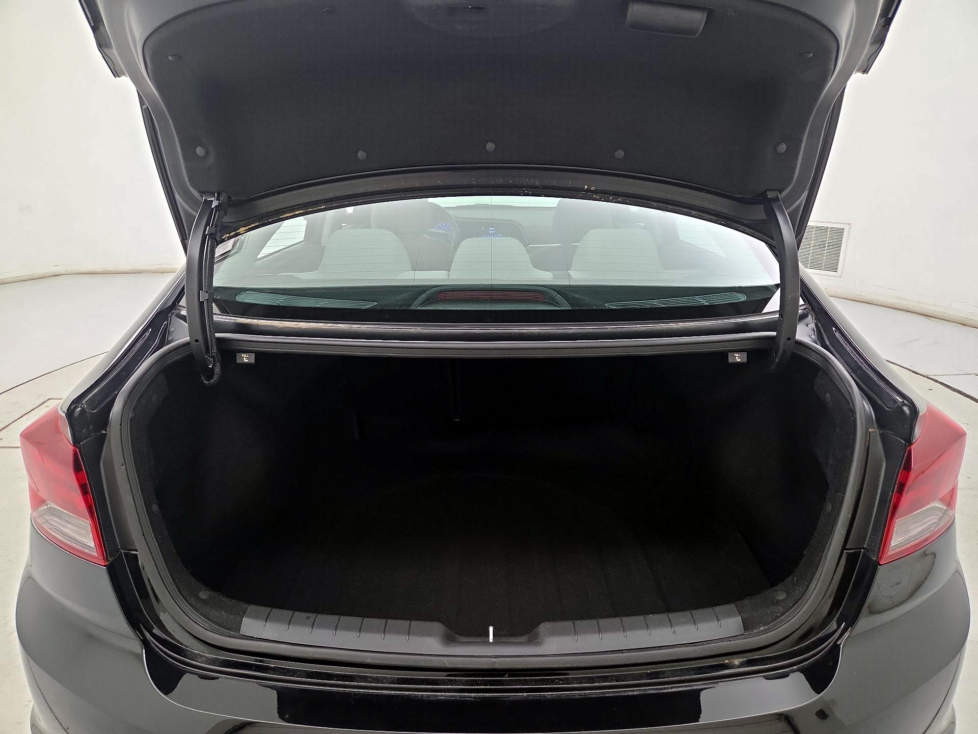 Thumbnail: 2020 Hyundai Elantra - 20