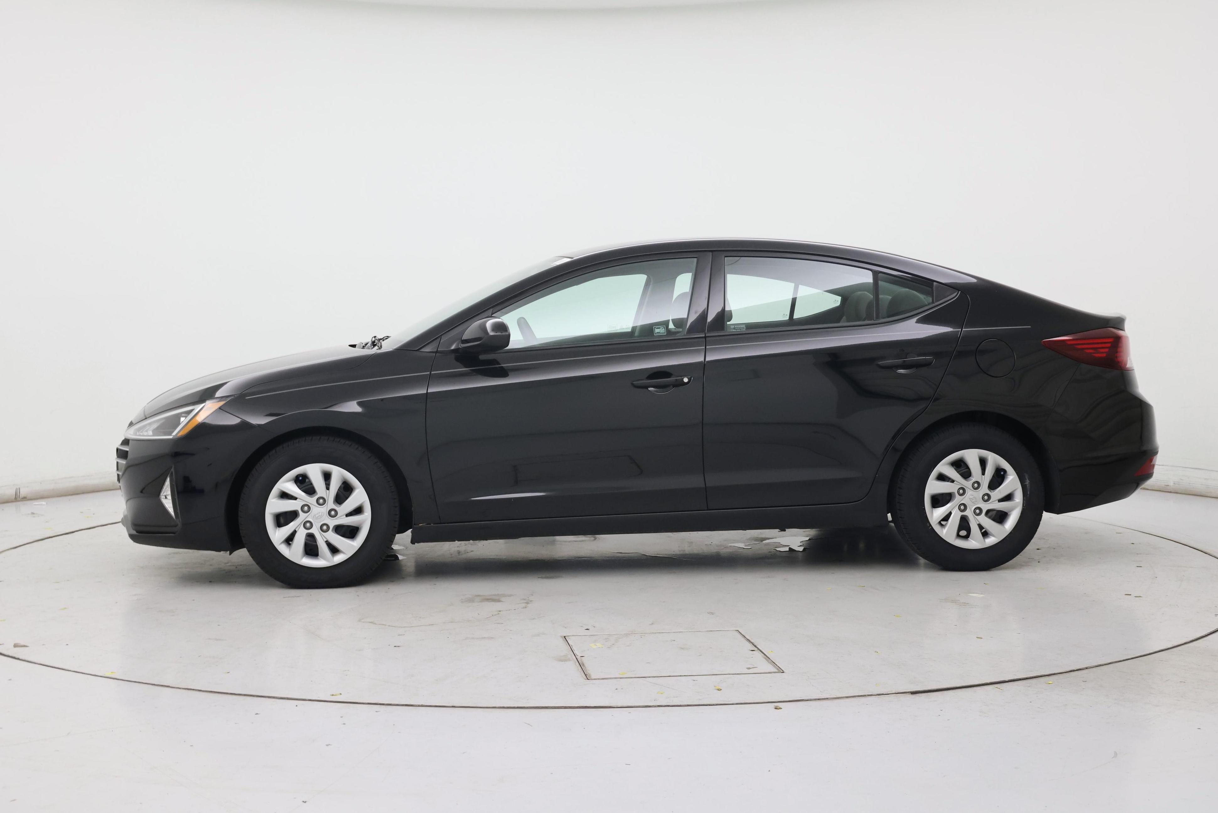 Thumbnail: 2020 Hyundai Elantra - 3