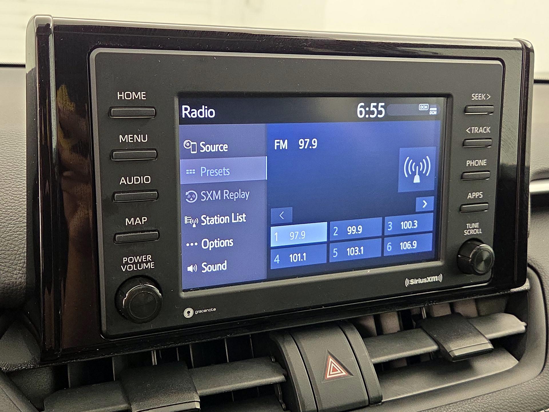 Thumbnail: 2021 Toyota RAV4 - 15