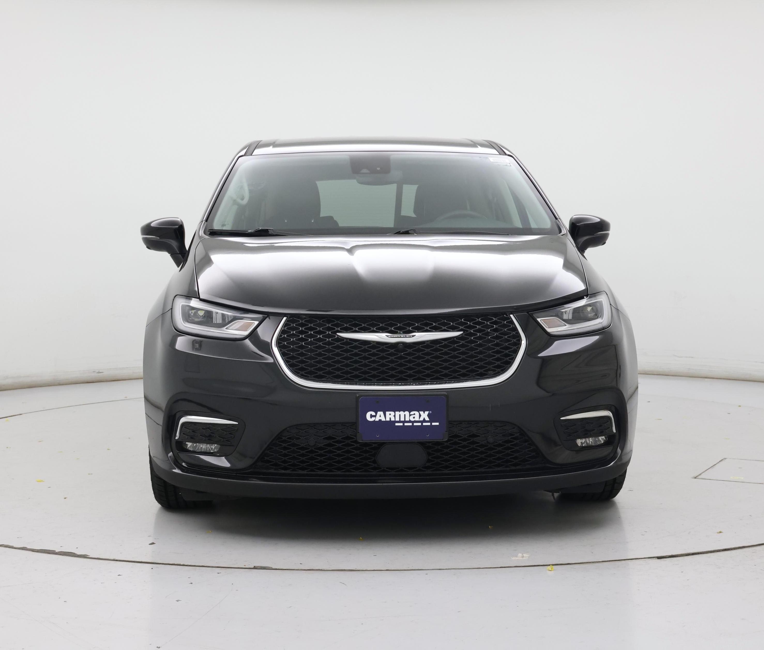 Thumbnail: 2023 Chrysler Pacifica - 5