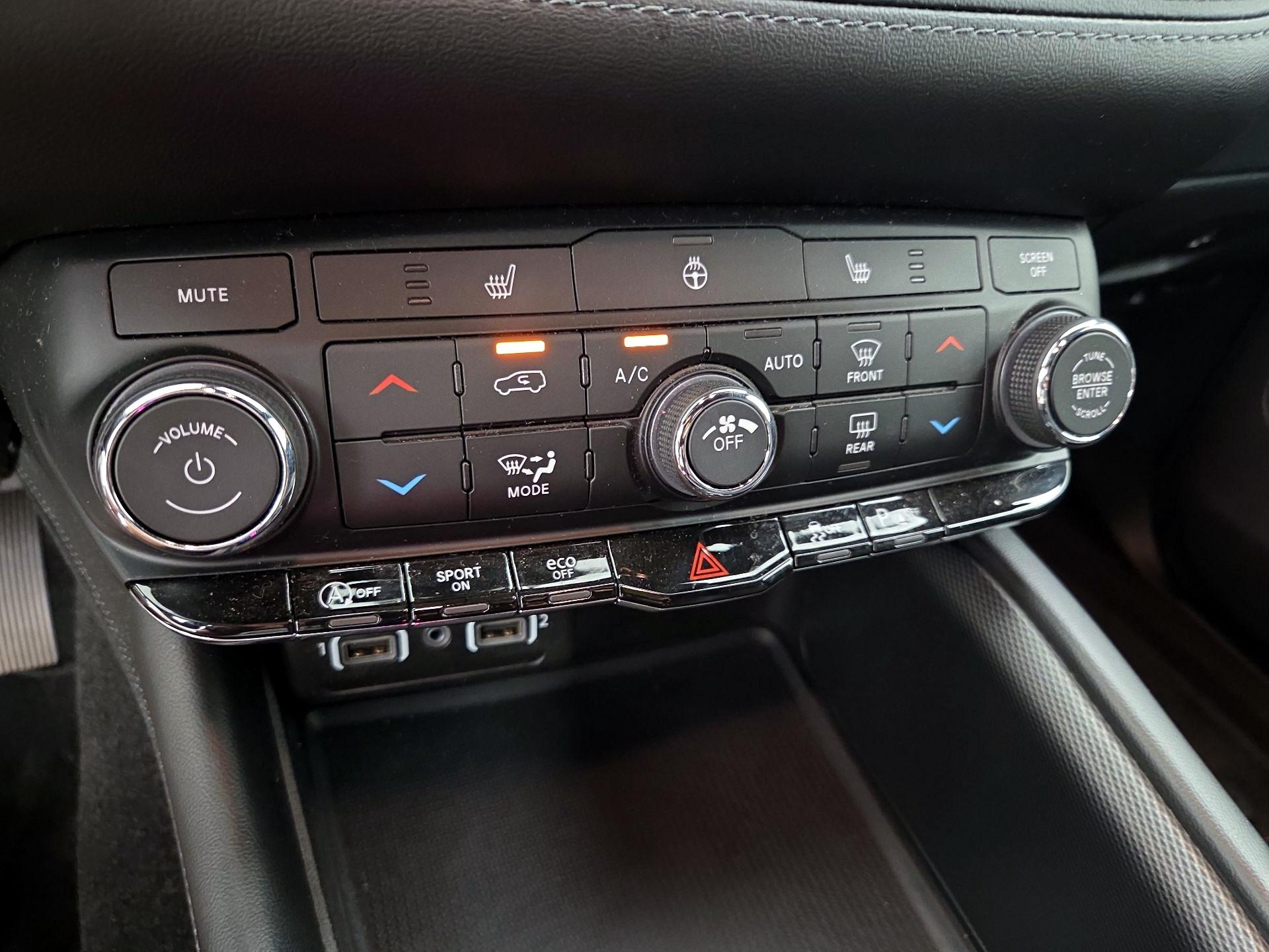 Thumbnail: 2022 Dodge Durango - 16