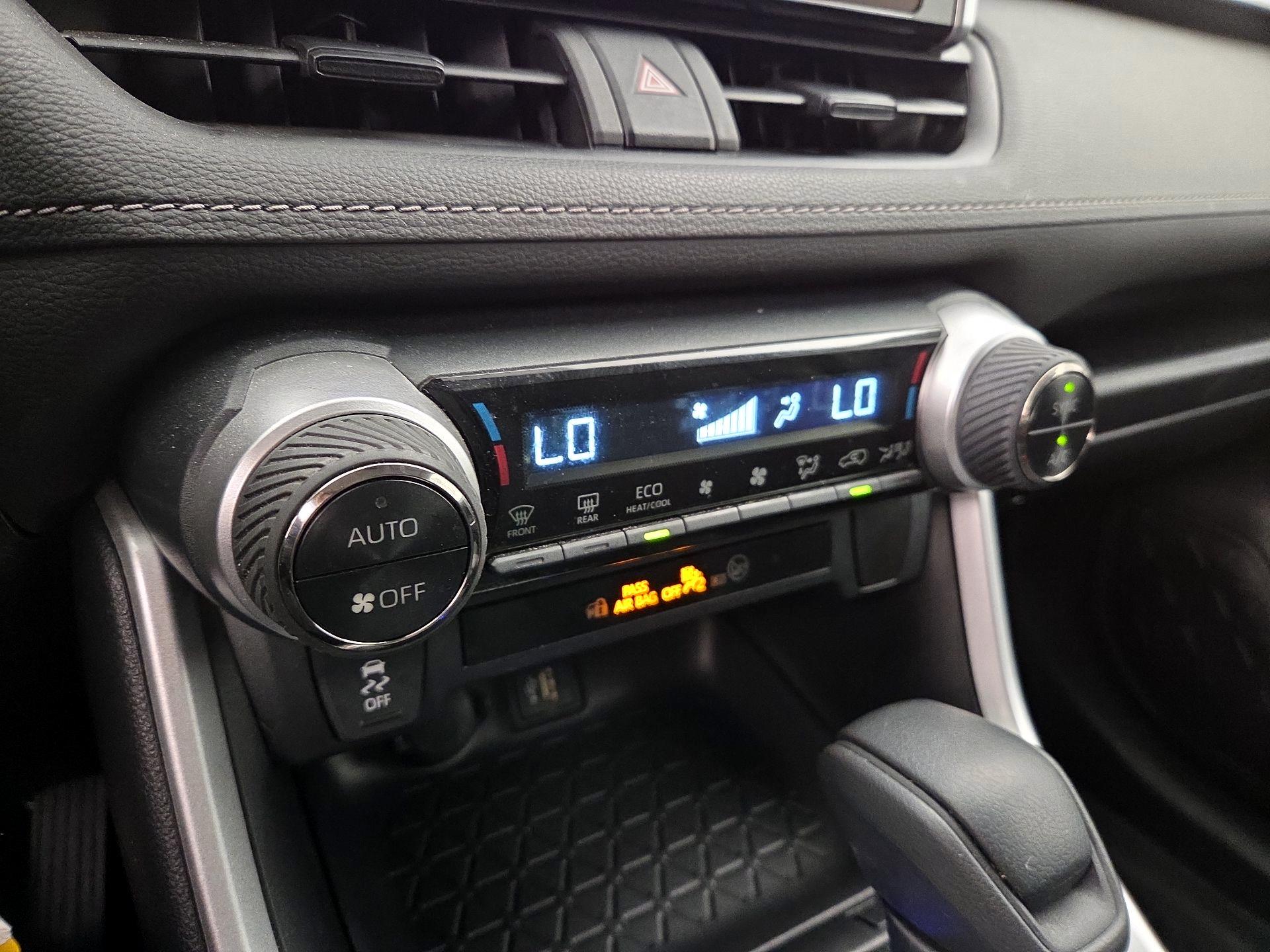 Thumbnail: 2023 Toyota RAV4 - 16