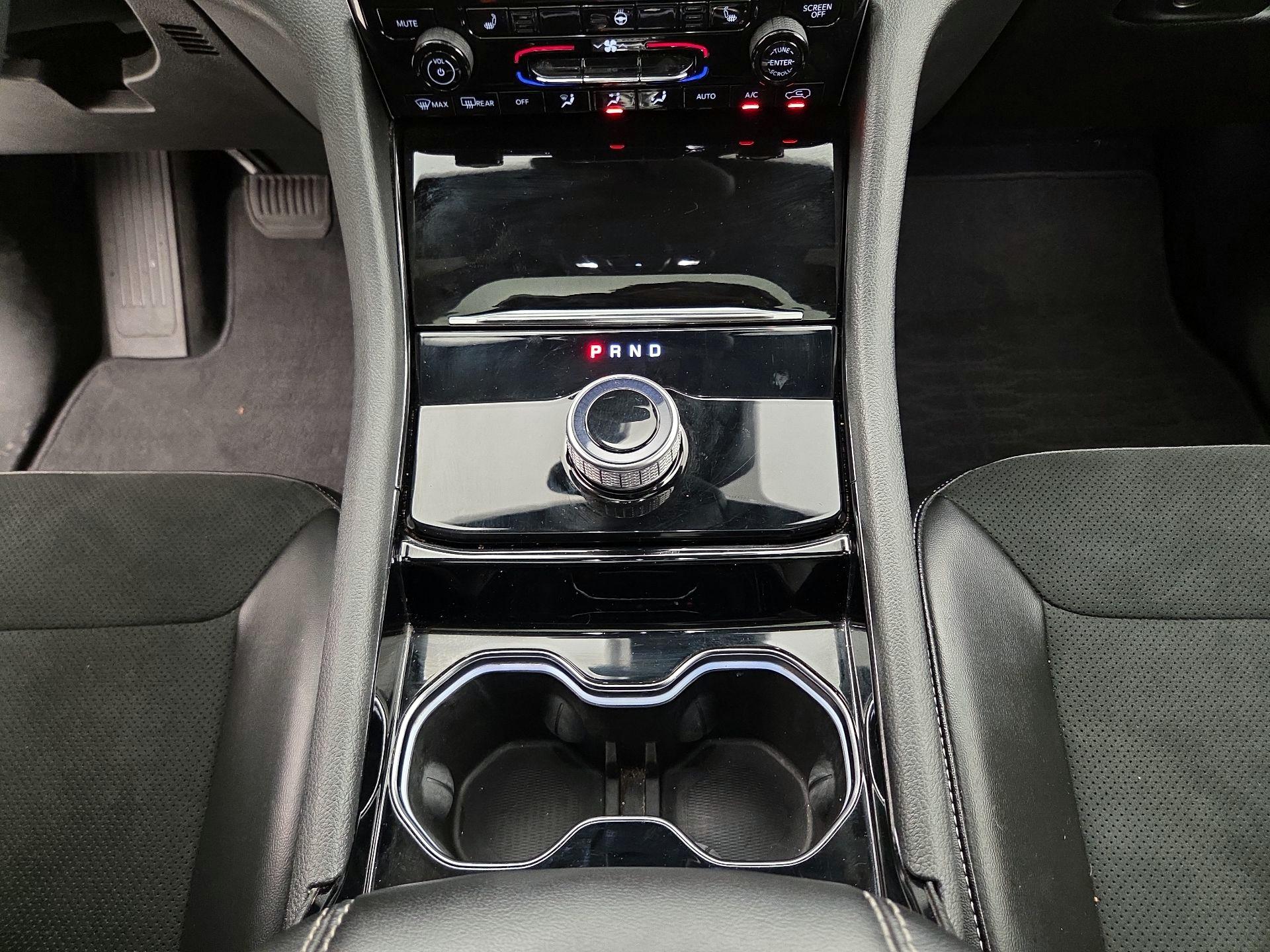 Thumbnail: 2023 Jeep Grand Cherokee - 17