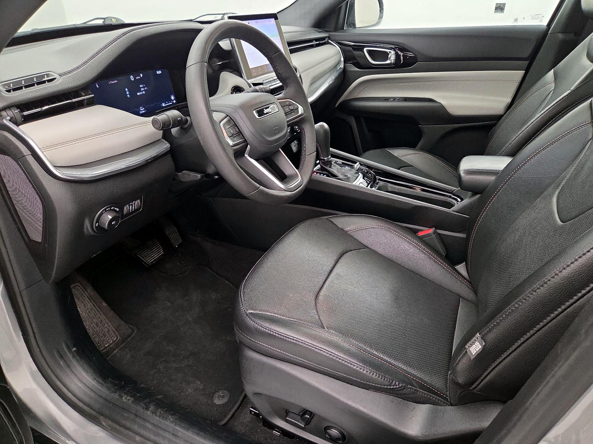 Thumbnail: 2023 Jeep Compass - 11
