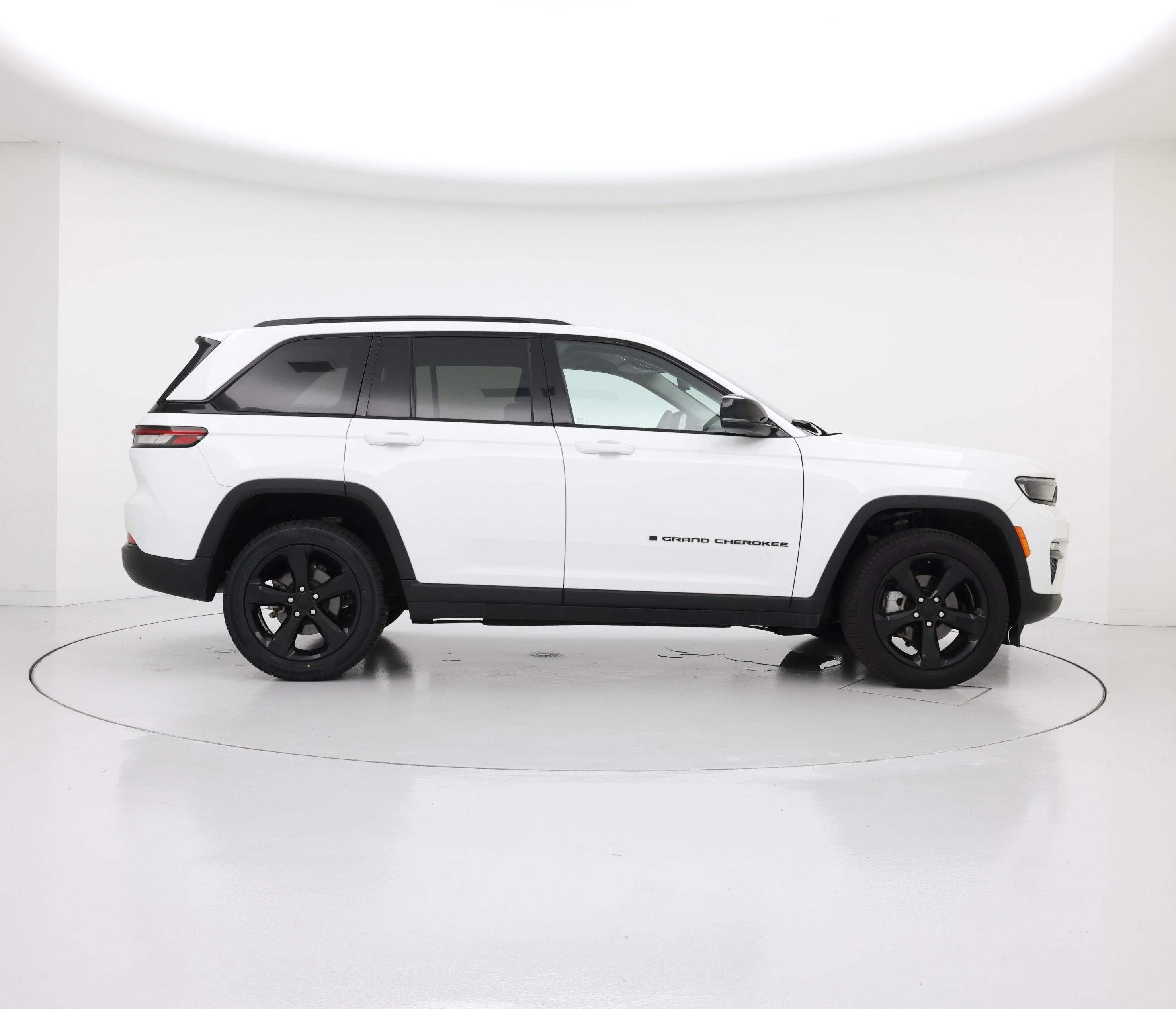 Thumbnail: 2023 Jeep Grand Cherokee - 7