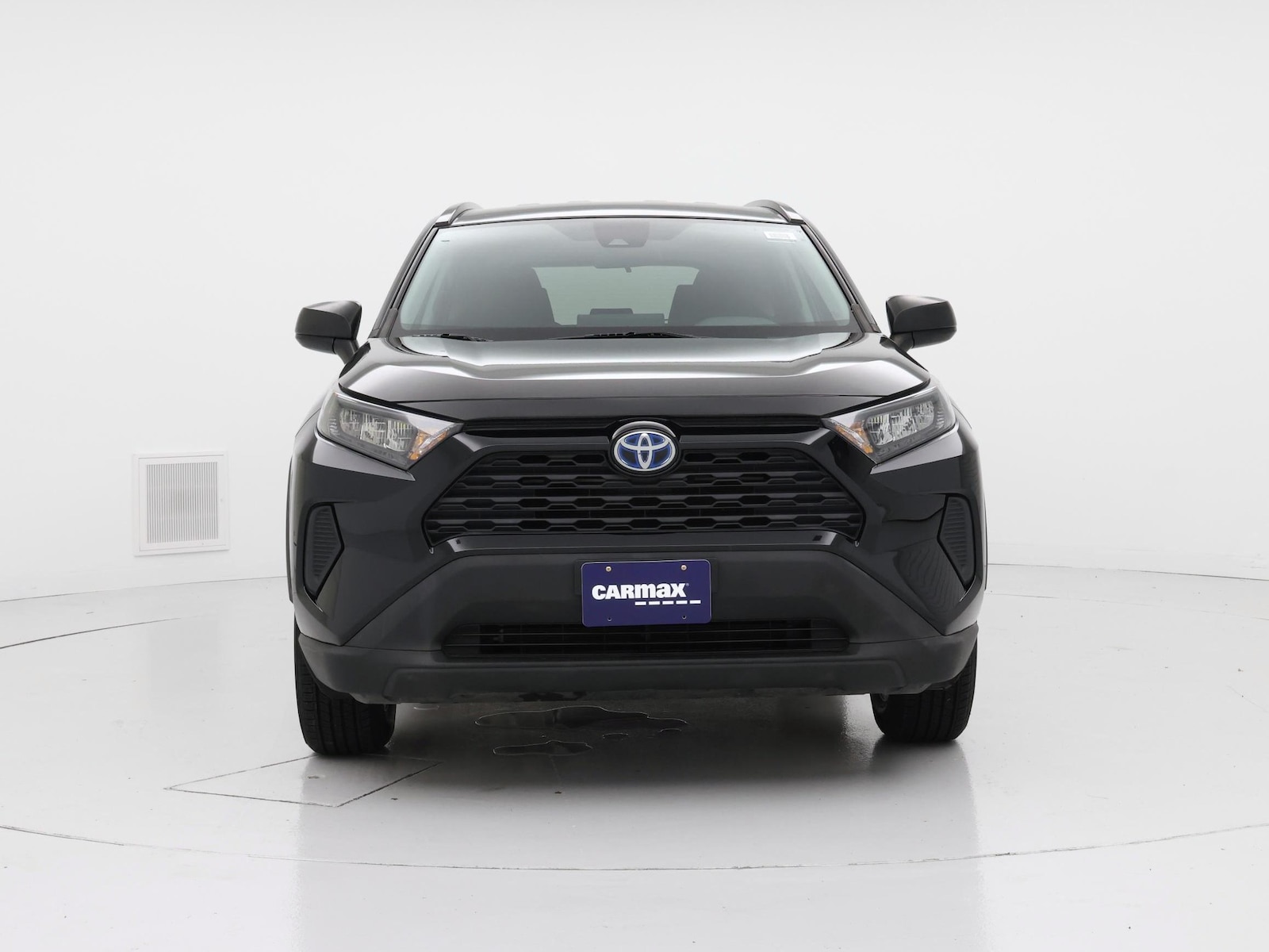 2022 Toyota RAV4 LE - Photo 6