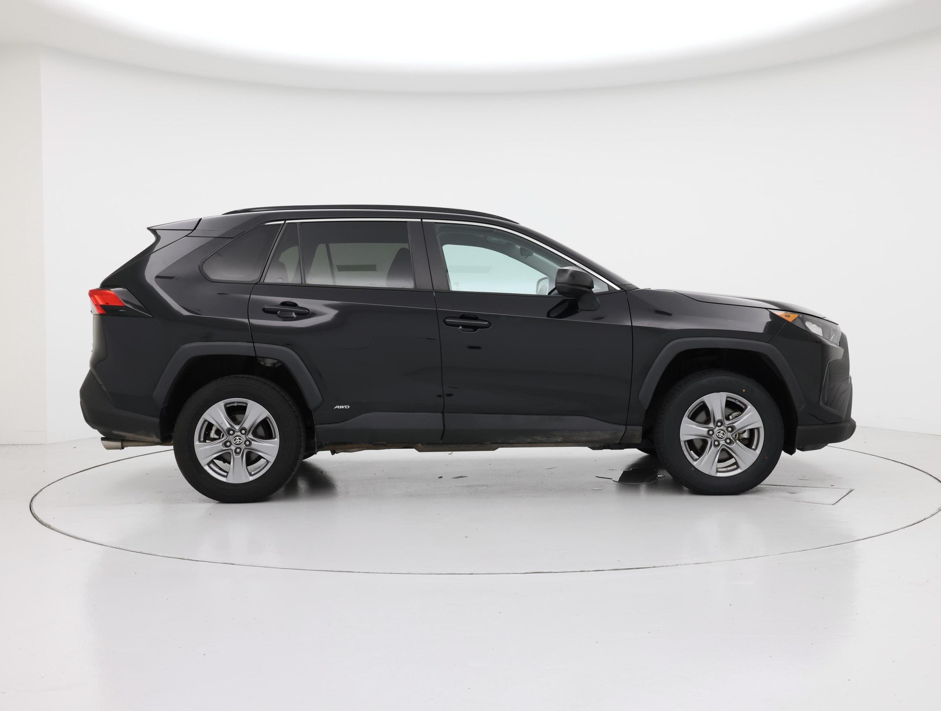 Thumbnail: 2022 Toyota RAV4 - 7