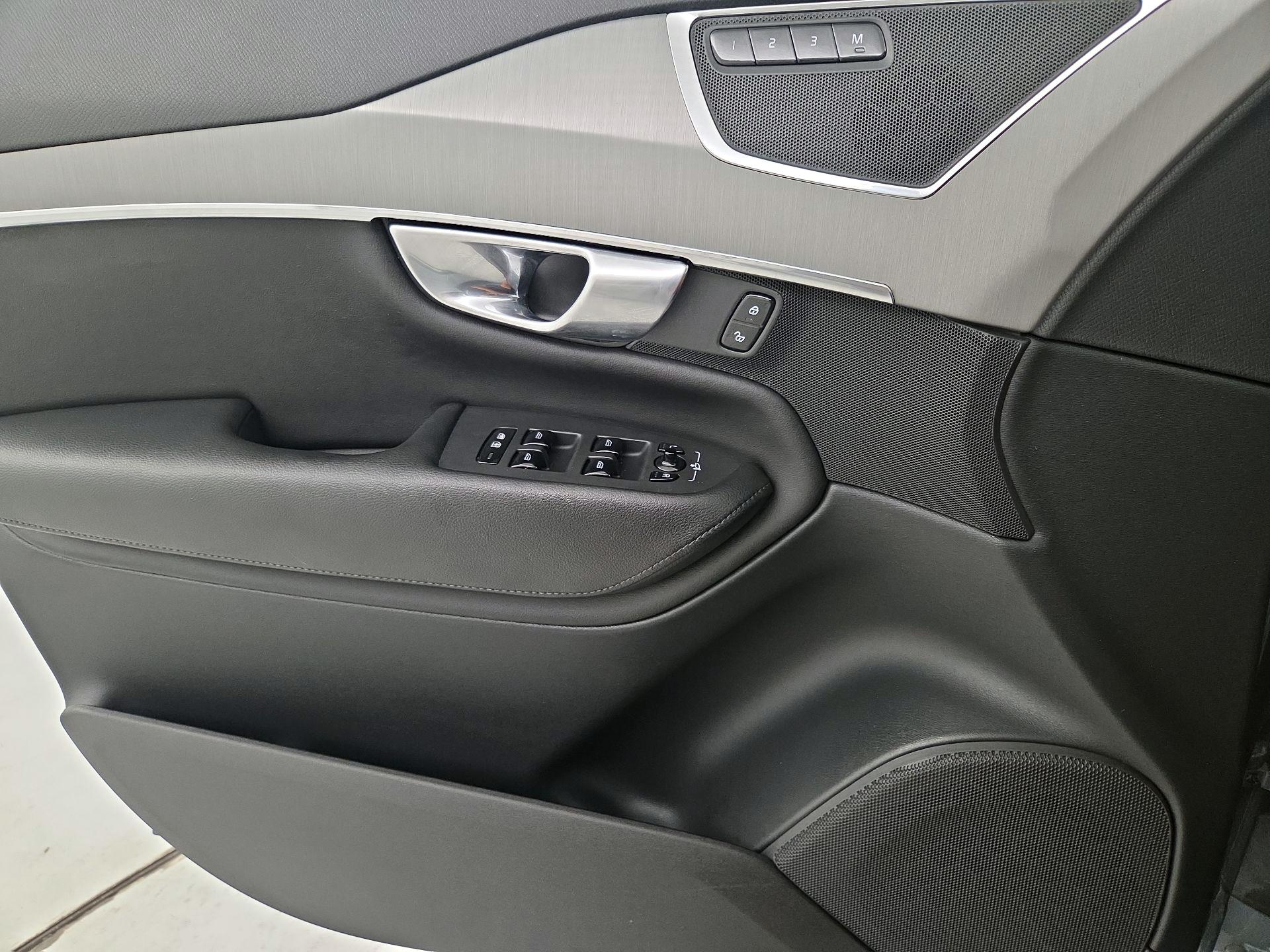 Thumbnail: 2023 Volvo XC90 - 12