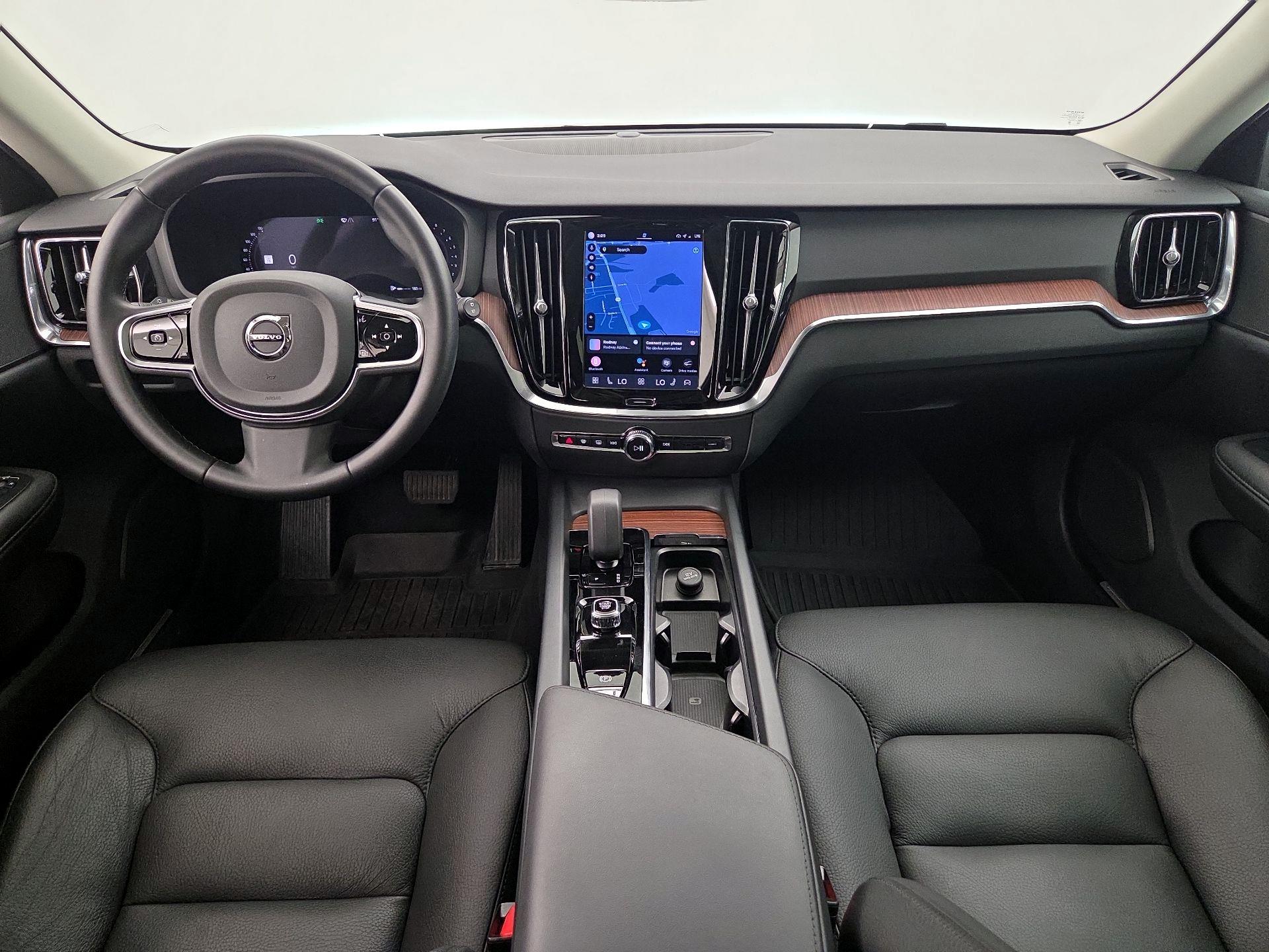 Thumbnail: 2024 Volvo S60 - 9