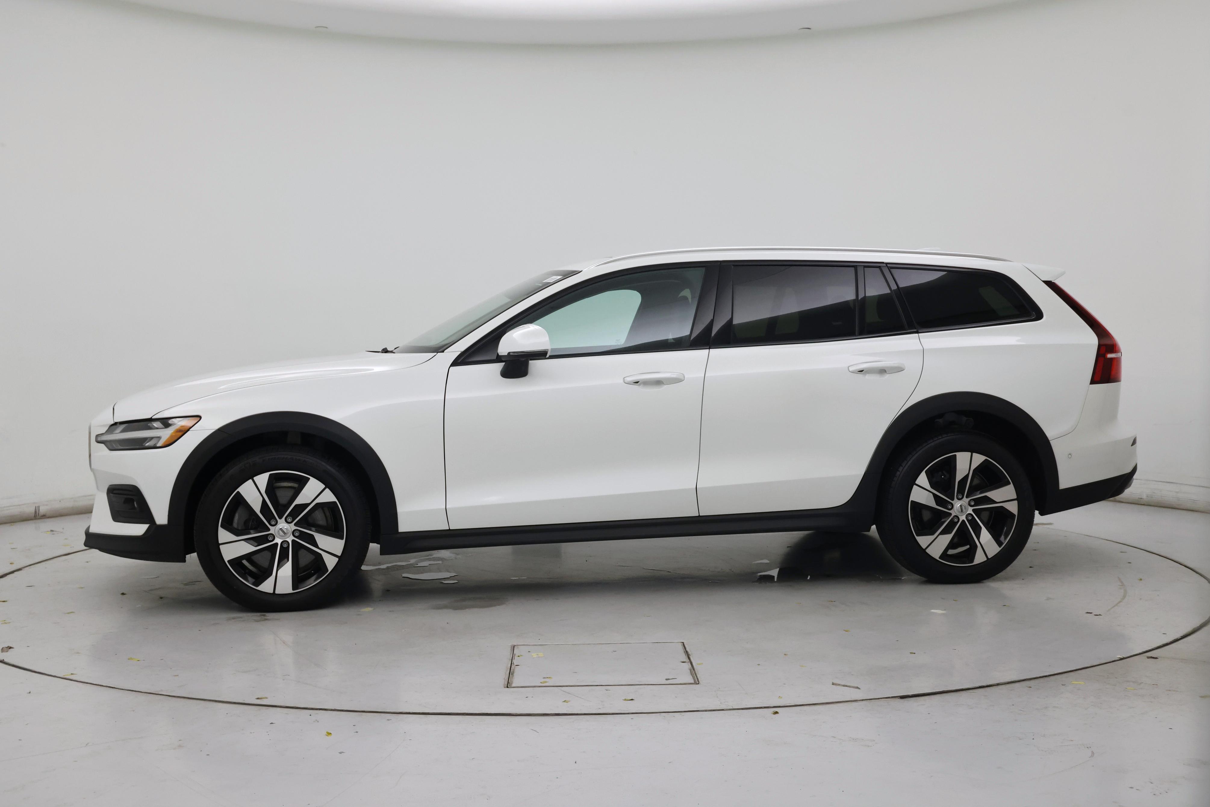 Thumbnail: 2024 Volvo S60 - 3