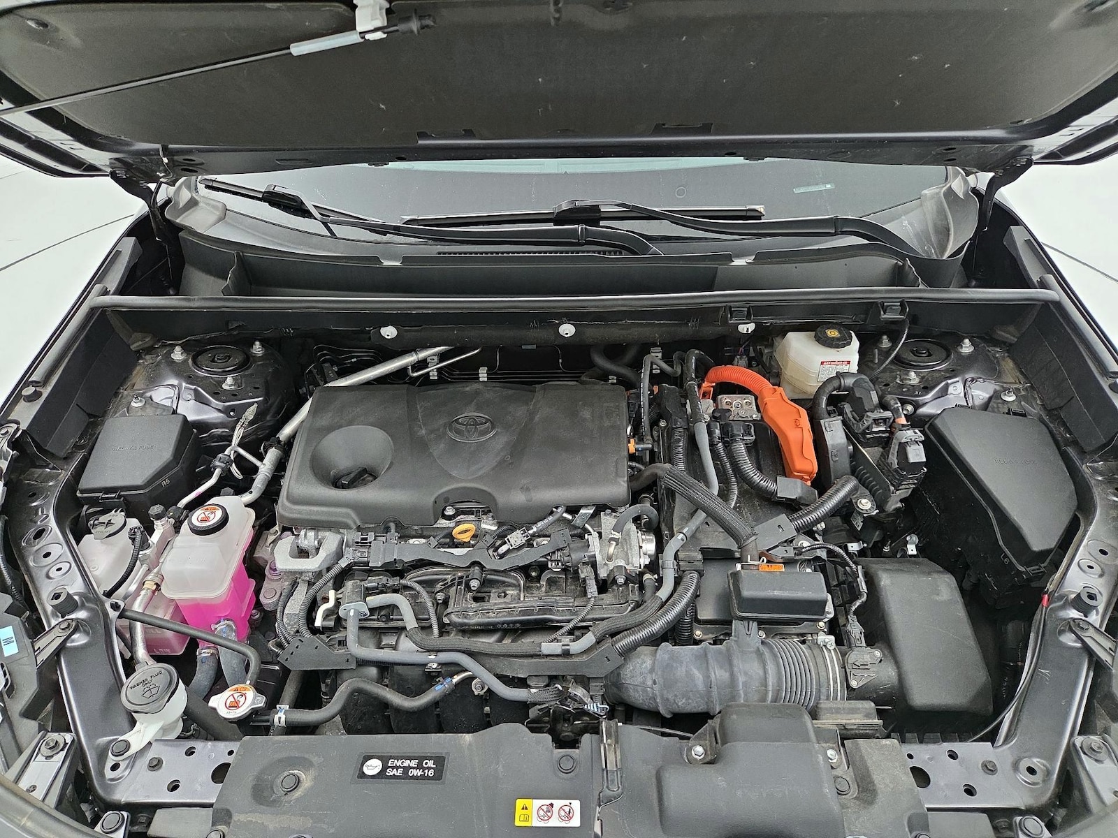 2022 Toyota RAV4 LE - Photo 23