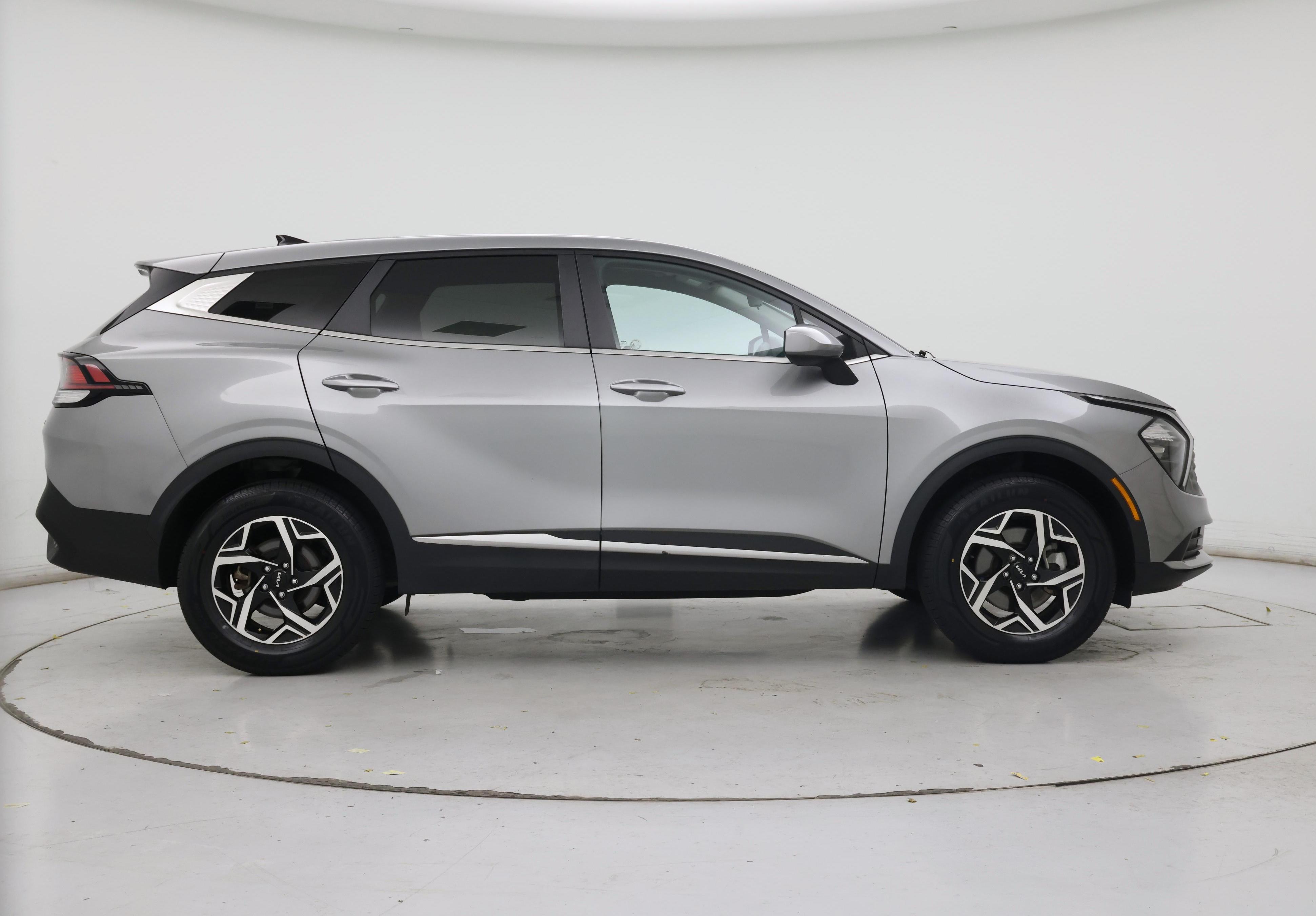 Thumbnail: 2023 Kia Sportage - 7