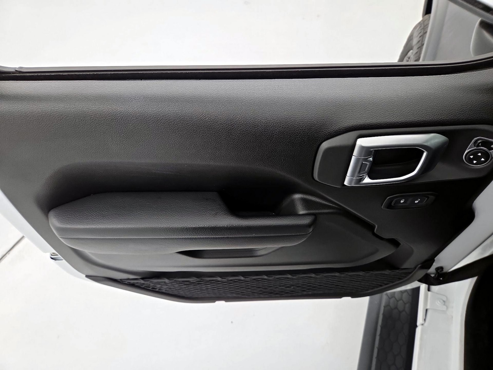 2024 Jeep Wrangler 4-Door Sport S - Photo 13