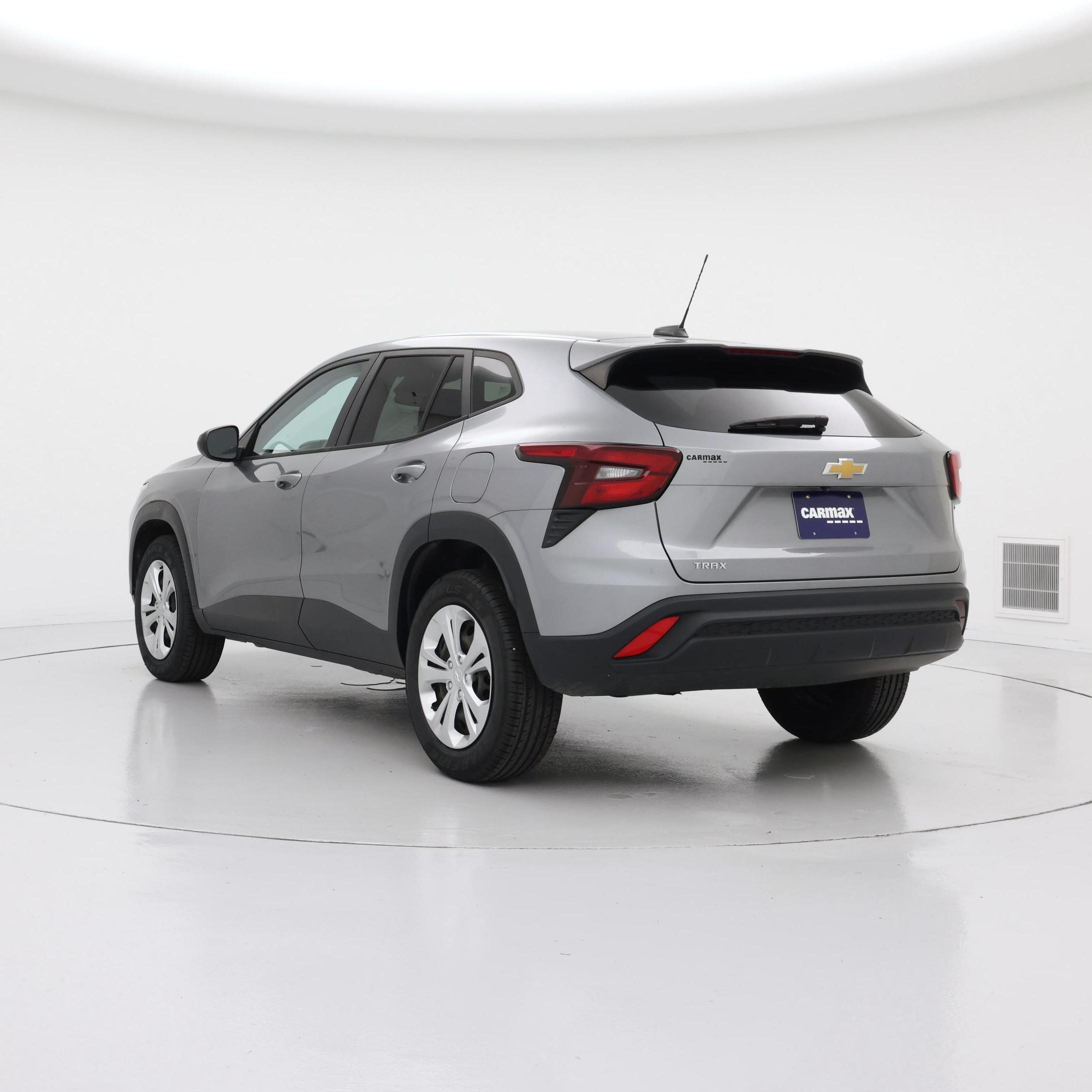 Thumbnail: 2024 Chevrolet Trax - 2