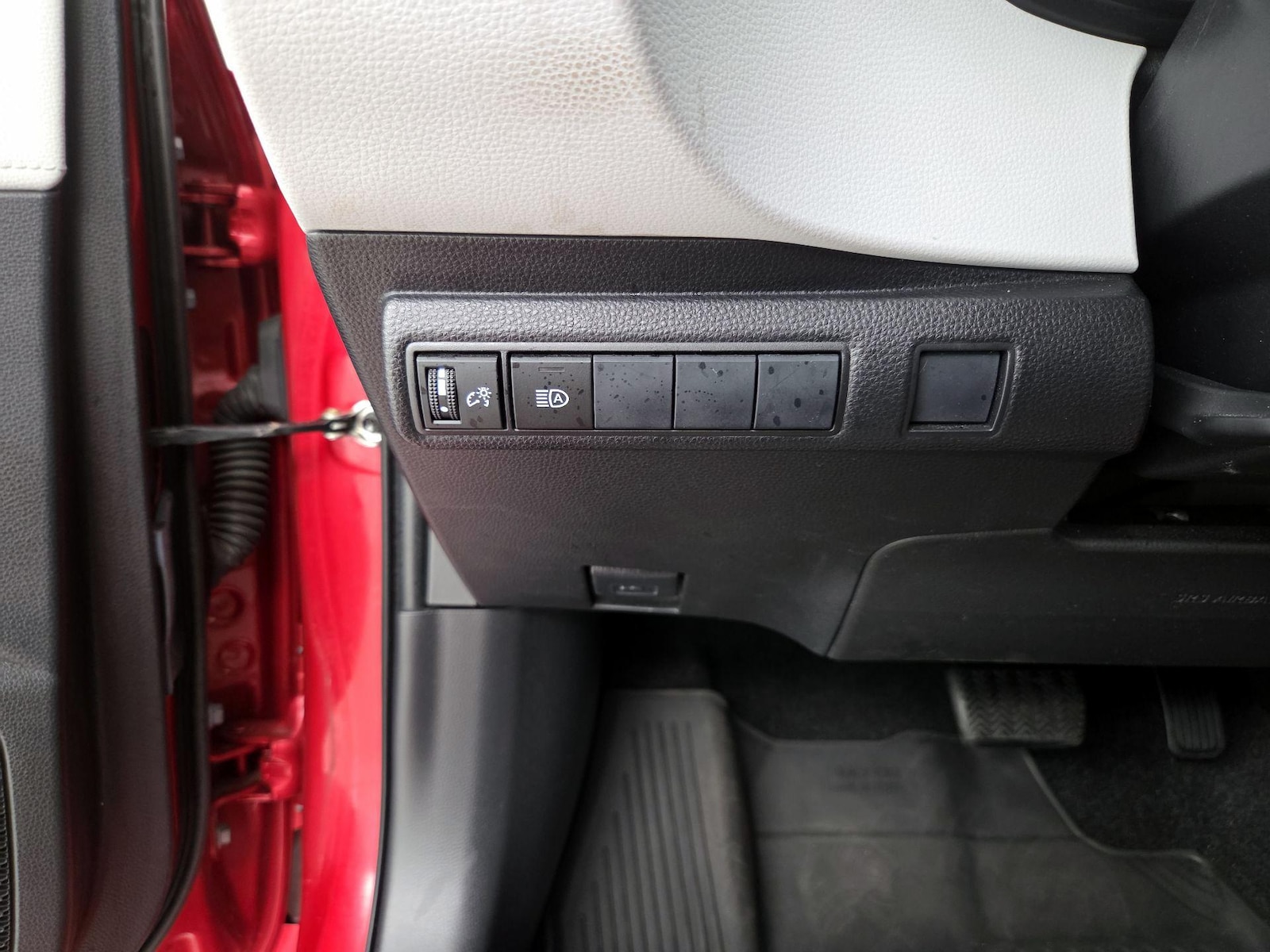 2020 Toyota Corolla SE - Photo 14
