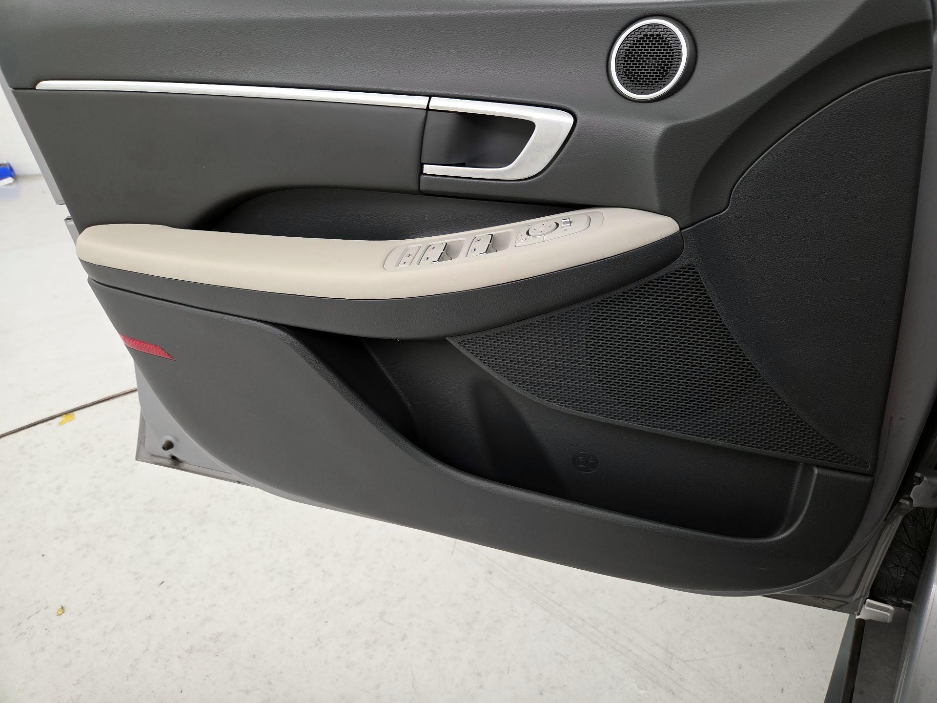 Thumbnail: 2023 Hyundai Sonata - 12