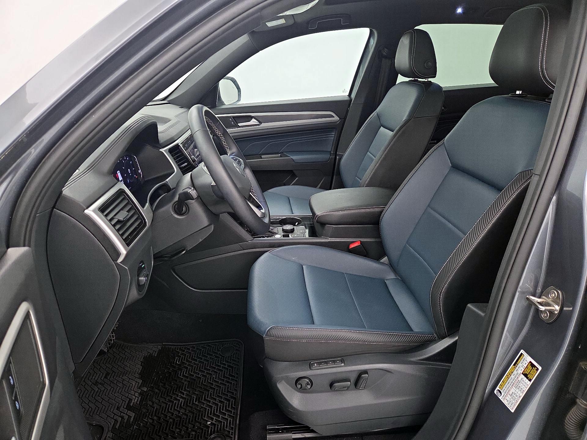 Thumbnail: 2023 Volkswagen Atlas - 11