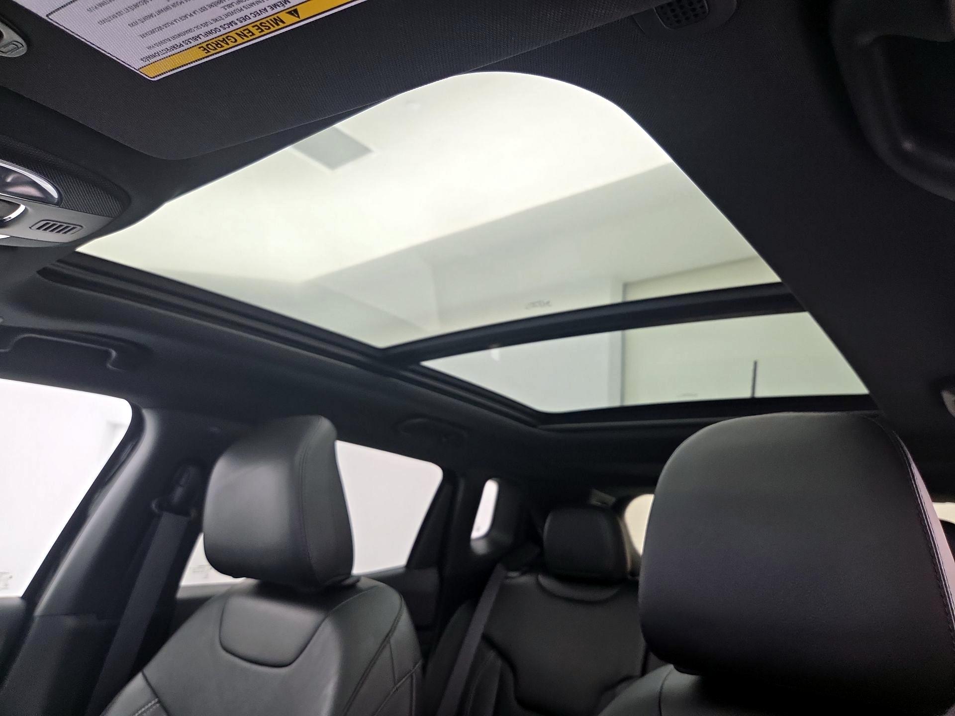Thumbnail: 2023 Jeep Compass - 20