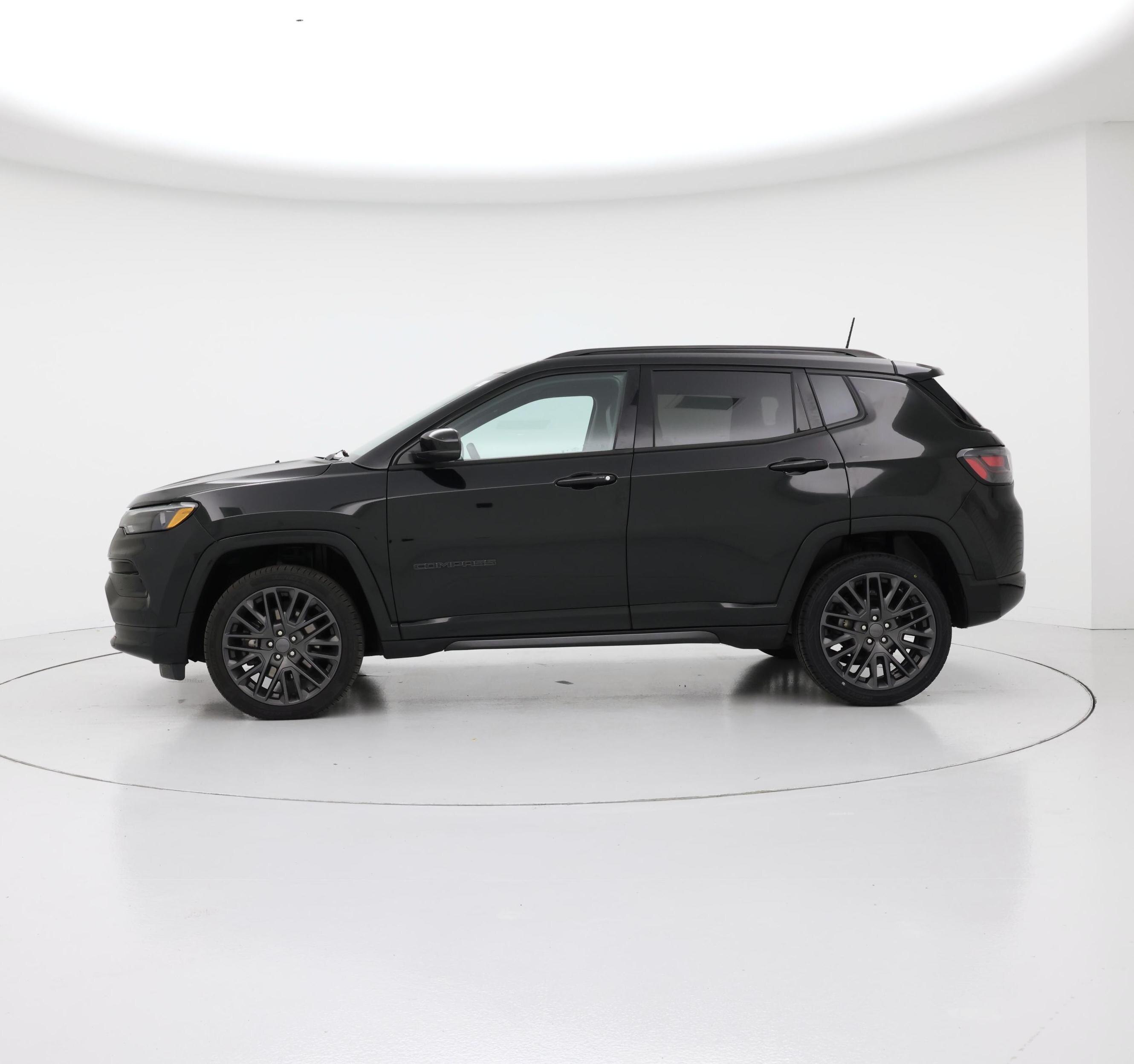 Thumbnail: 2023 Jeep Compass - 3