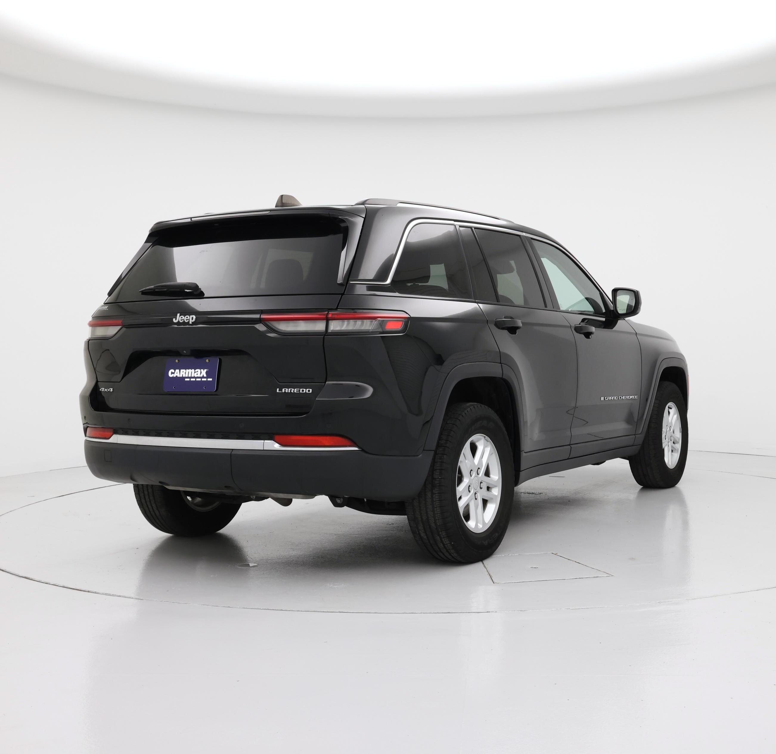 Thumbnail: 2023 Jeep Grand Cherokee - 8