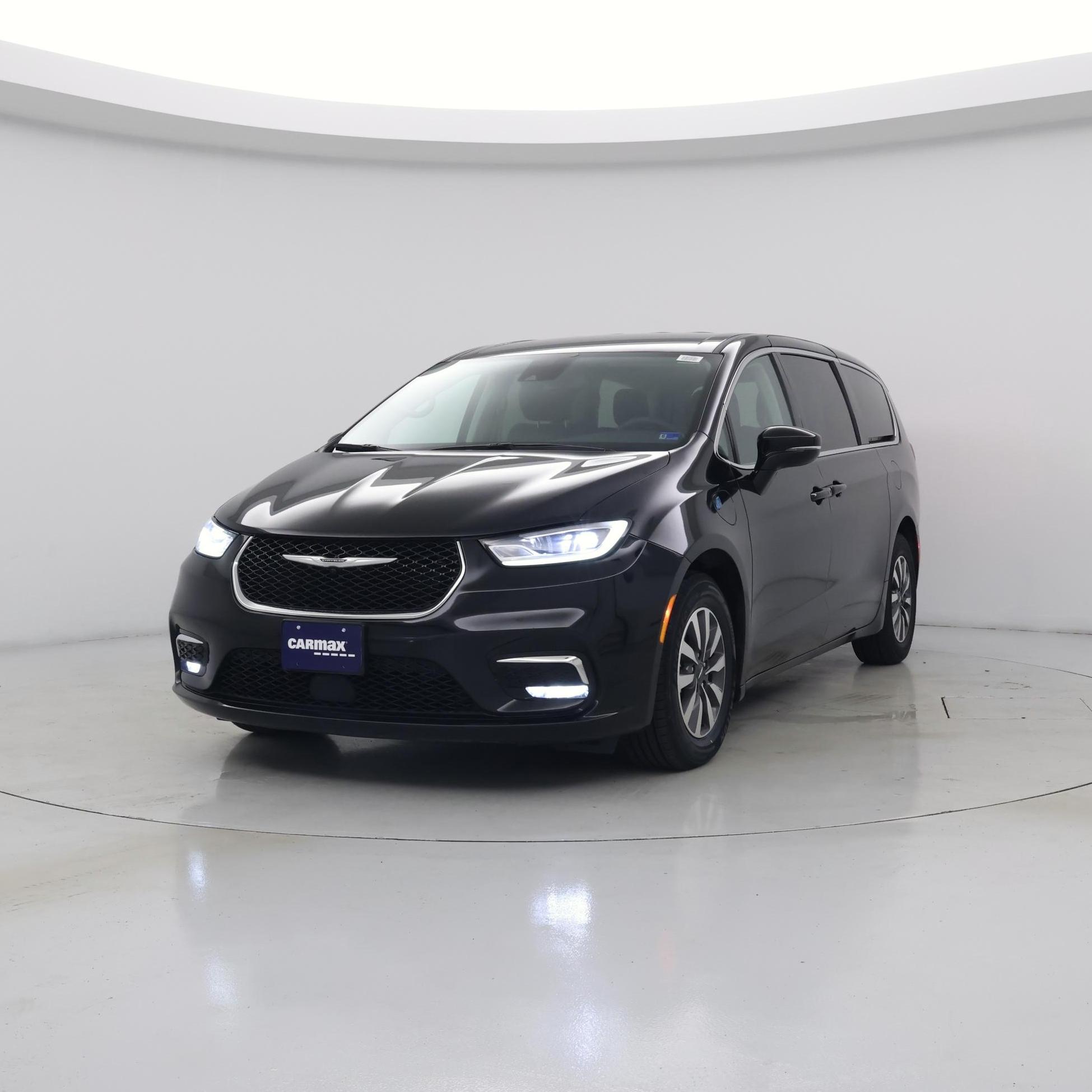 Thumbnail: 2024 Chrysler Pacifica - 4
