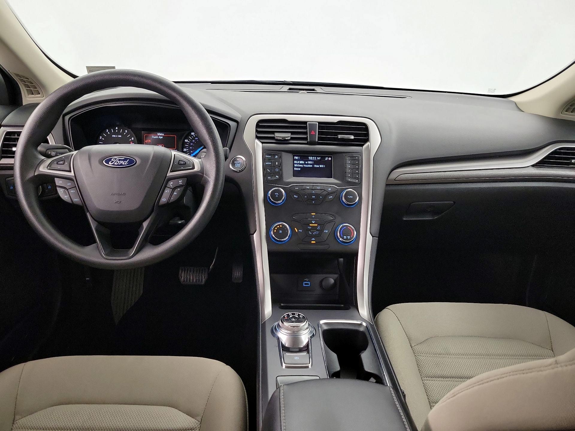 Thumbnail: 2020 Ford Fusion - 9