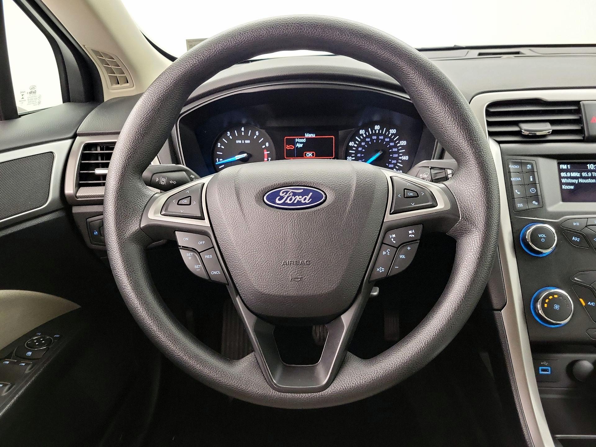 Thumbnail: 2020 Ford Fusion - 10