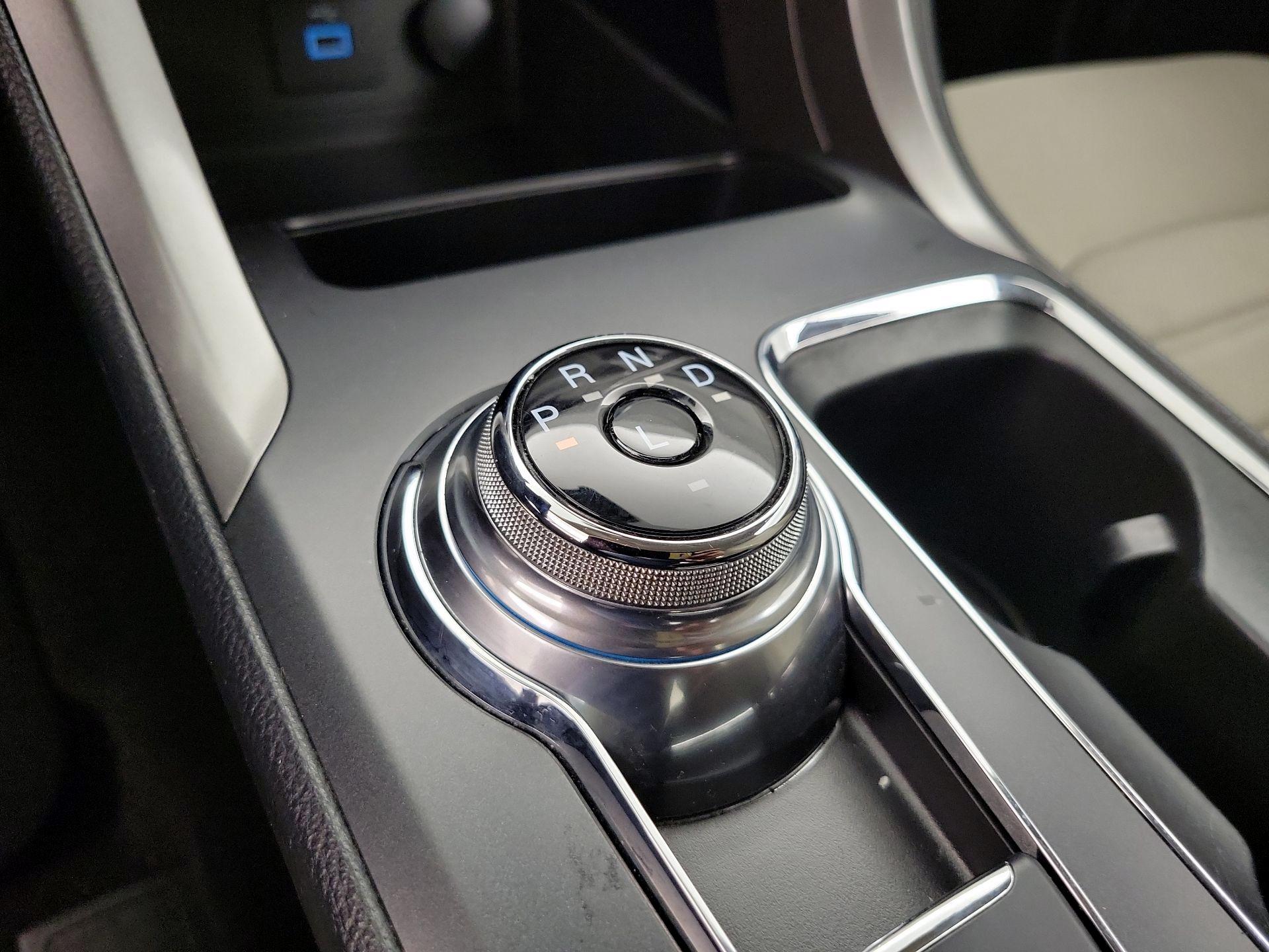 Thumbnail: 2020 Ford Fusion - 17