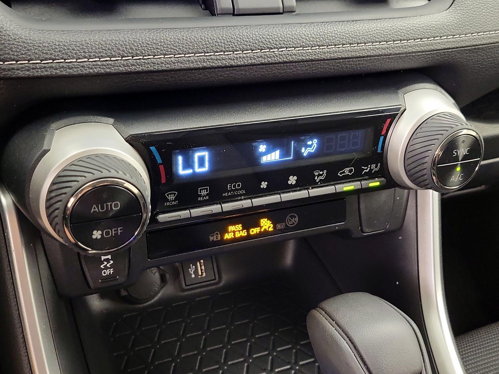 Thumbnail: 2025 Toyota RAV4 - 16
