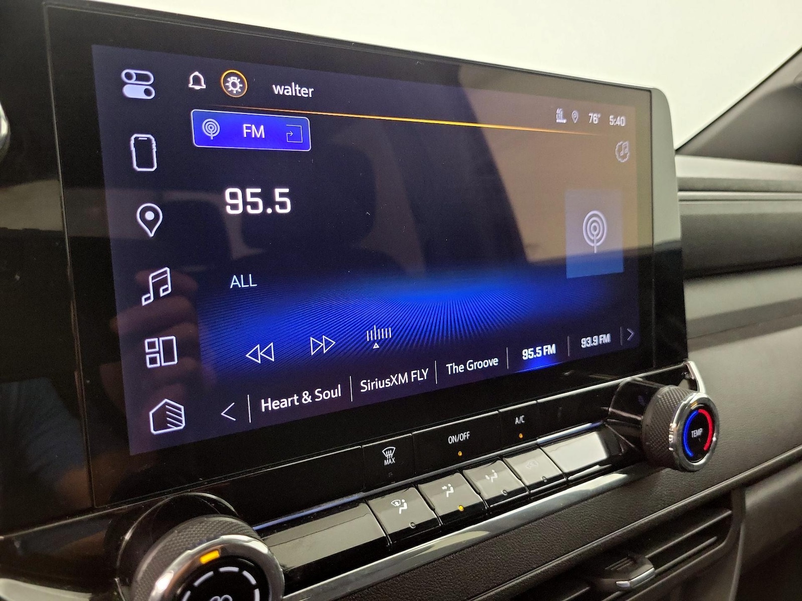 2024 Chevrolet Colorado Work Truck - Photo 17