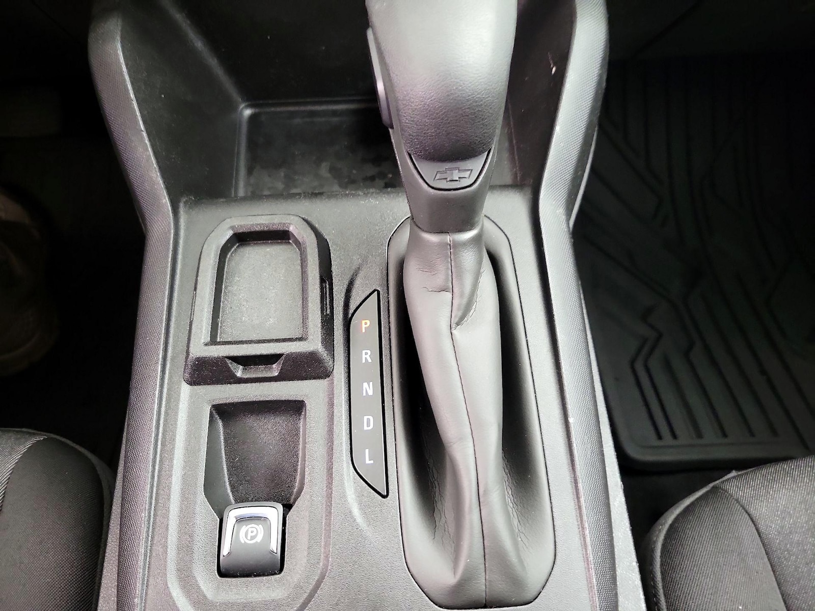 2024 Chevrolet Colorado Work Truck - Photo 19