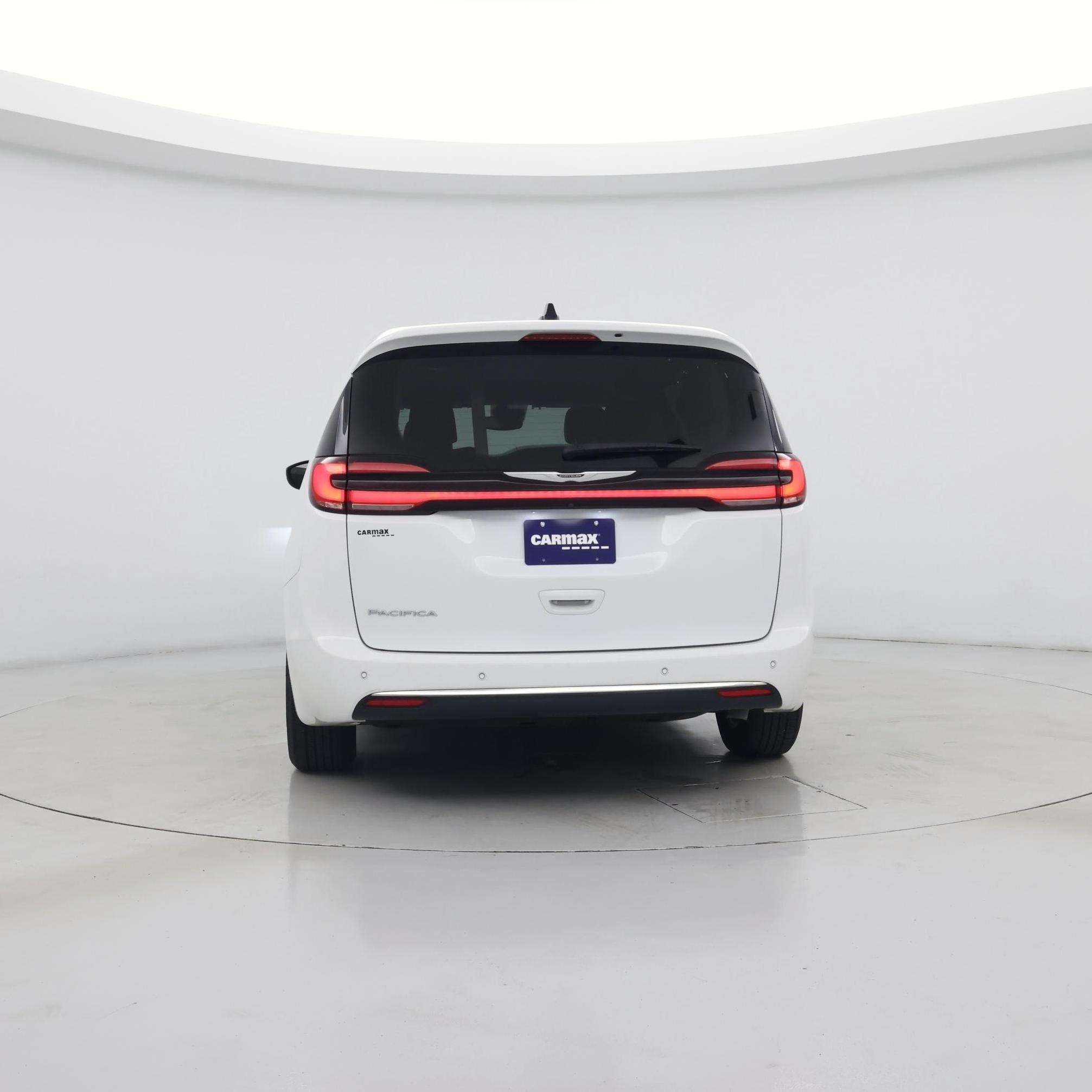 Thumbnail: 2023 Chrysler Pacifica - 6