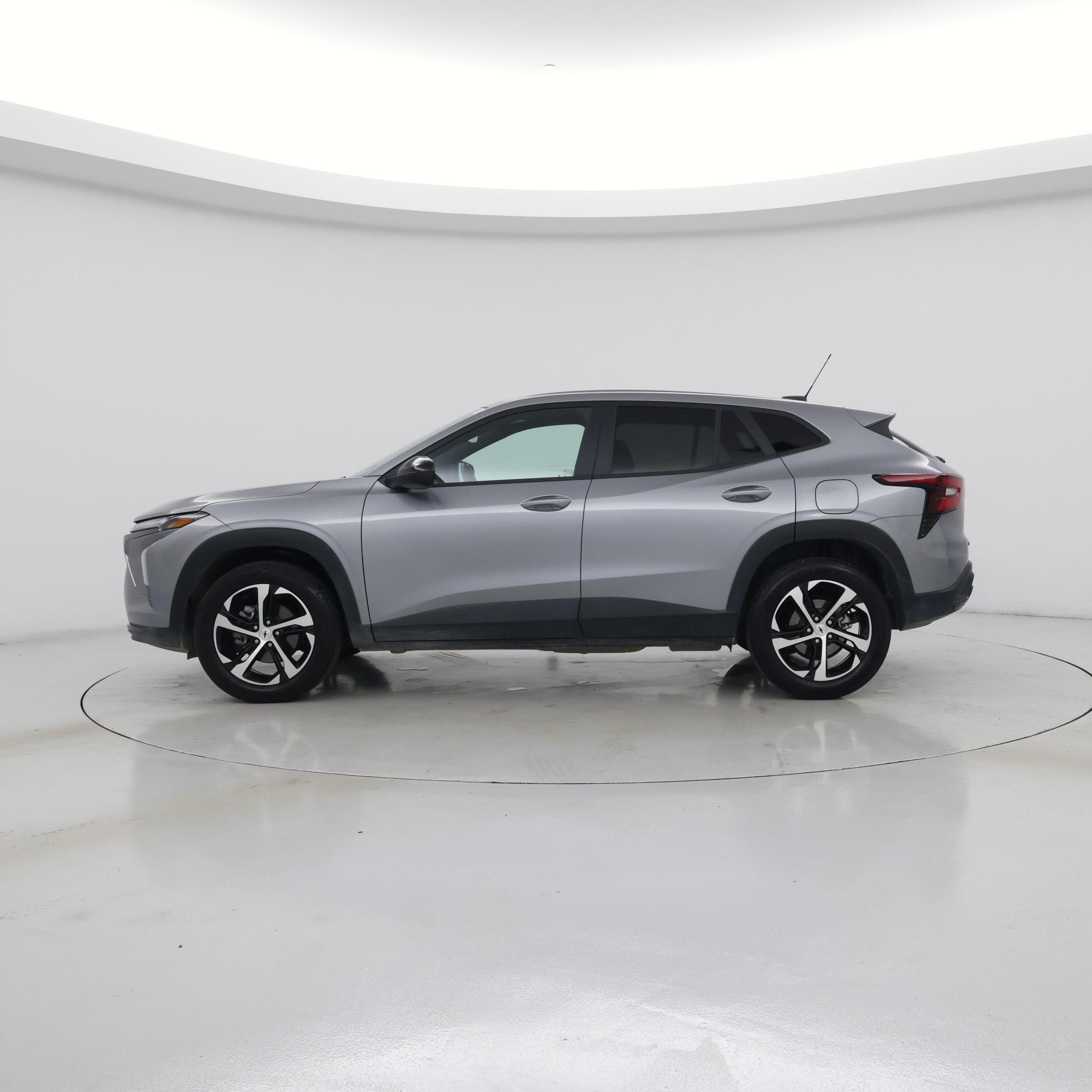 Thumbnail: 2025 Chevrolet Trax - 3
