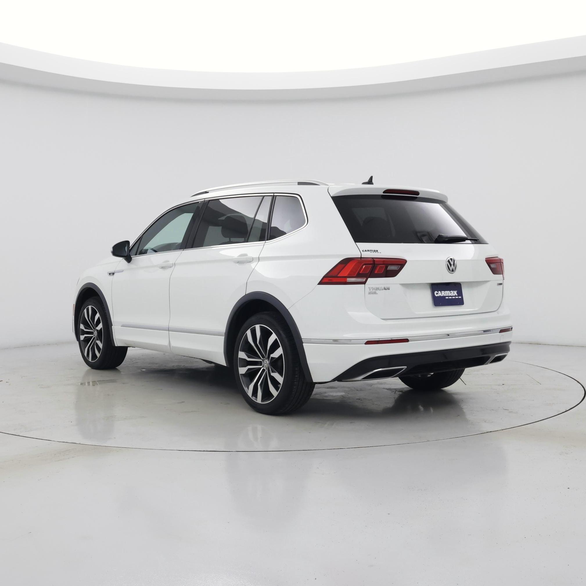 Thumbnail: 2020 Volkswagen Tiguan - 2