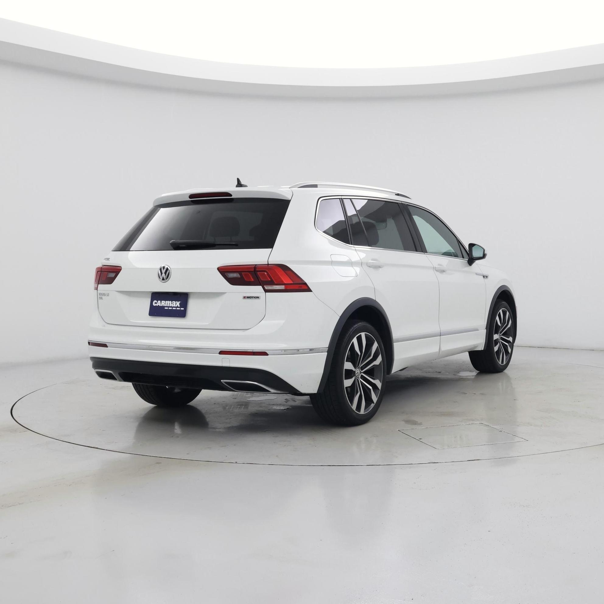 Thumbnail: 2020 Volkswagen Tiguan - 8
