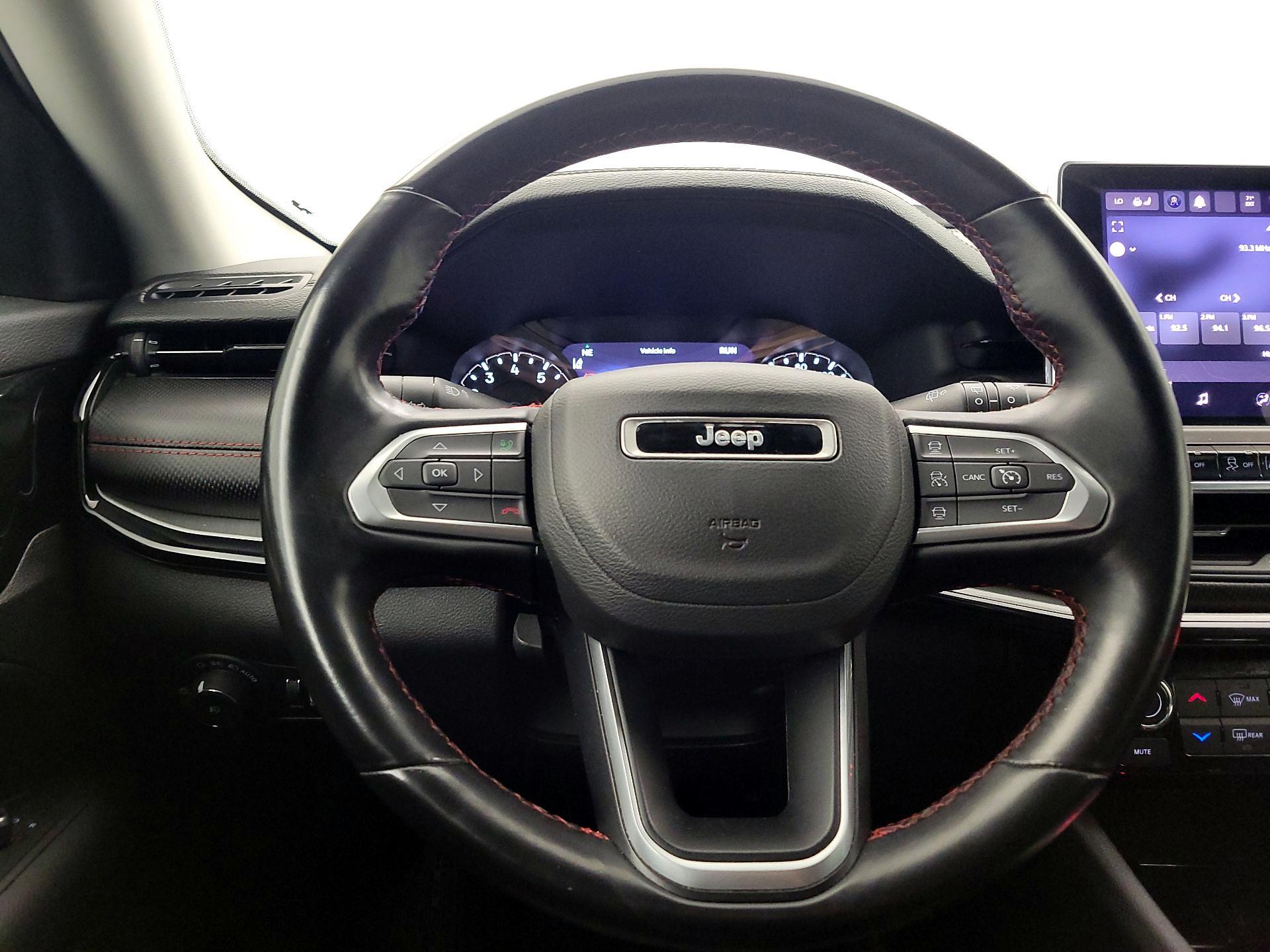 Thumbnail: 2022 Jeep Compass - 10
