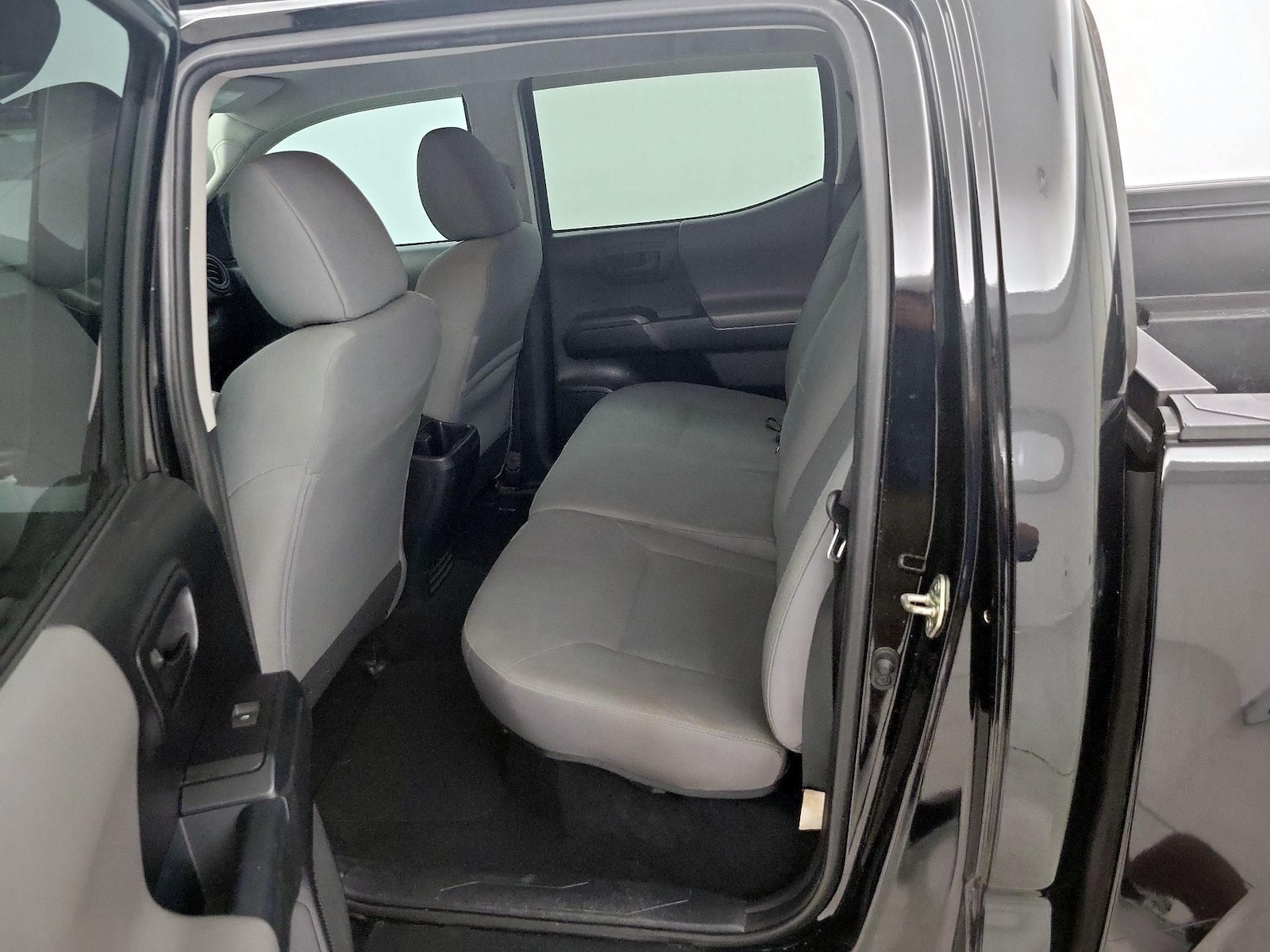 2017 Toyota Tacoma SR - Photo 20