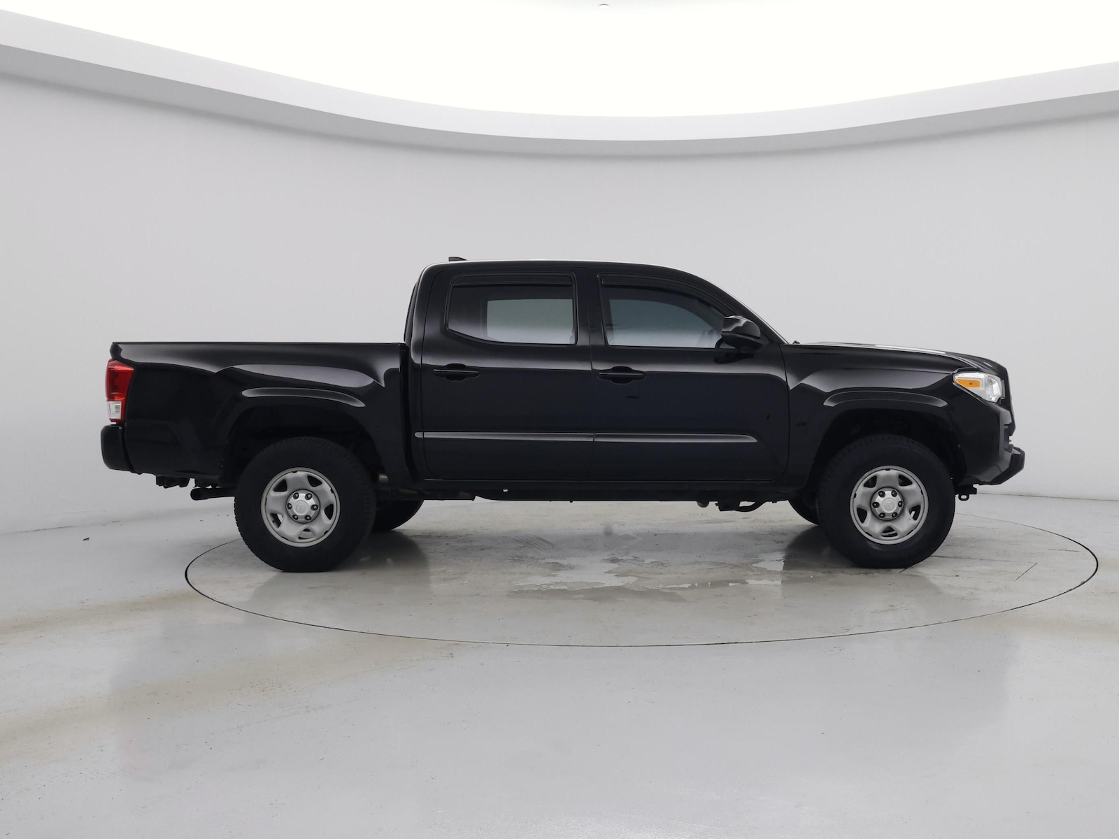 2017 Toyota Tacoma SR - Photo 8